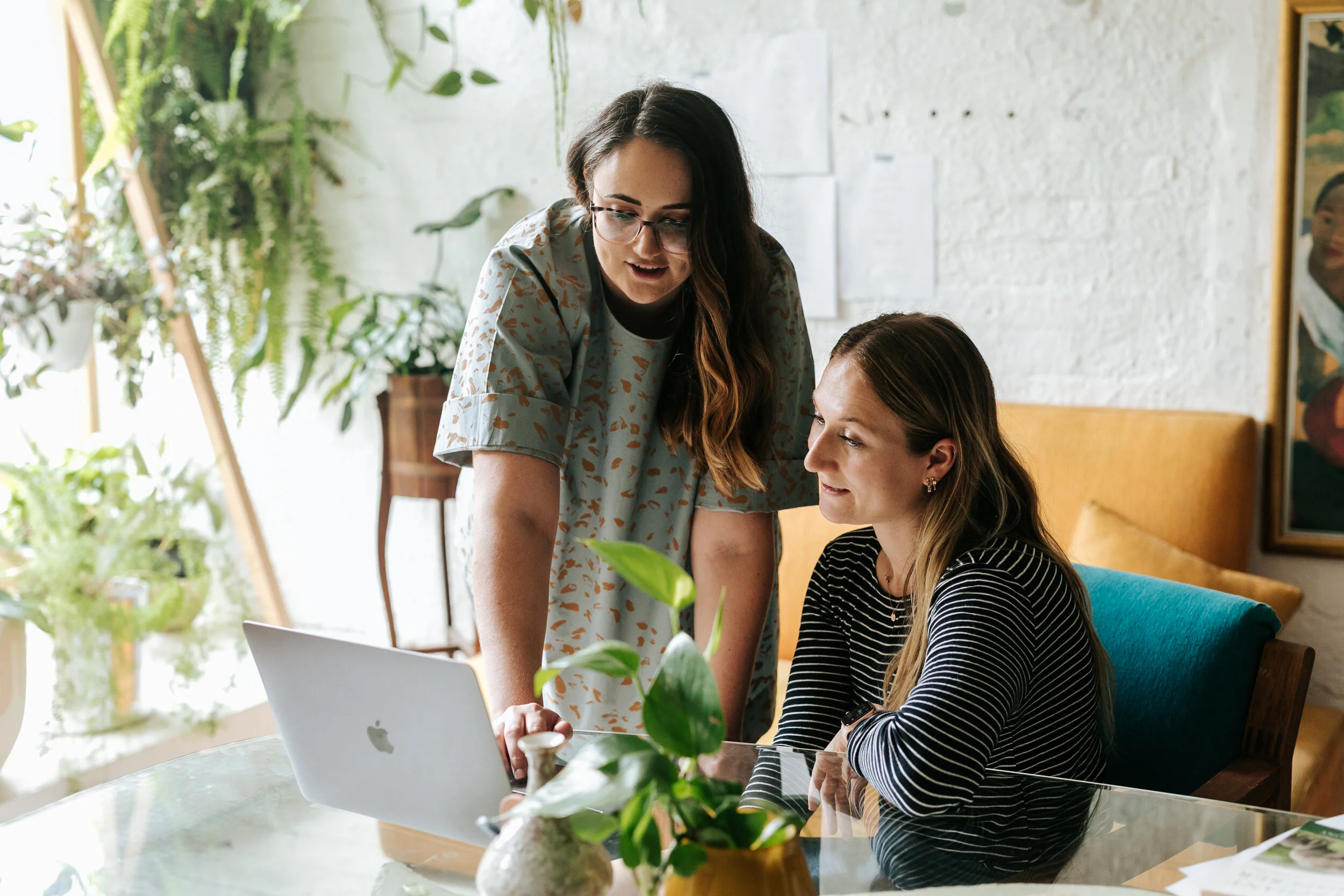 Guest Blog: 3 reasons your creative business needs Dubsado, by Charlotte Isaac