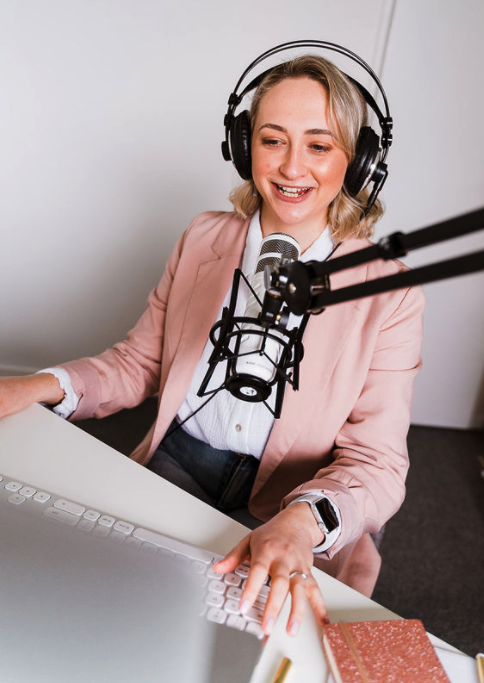 5 Ways to Make Podcasting Easier (and feel confident doing it!) 