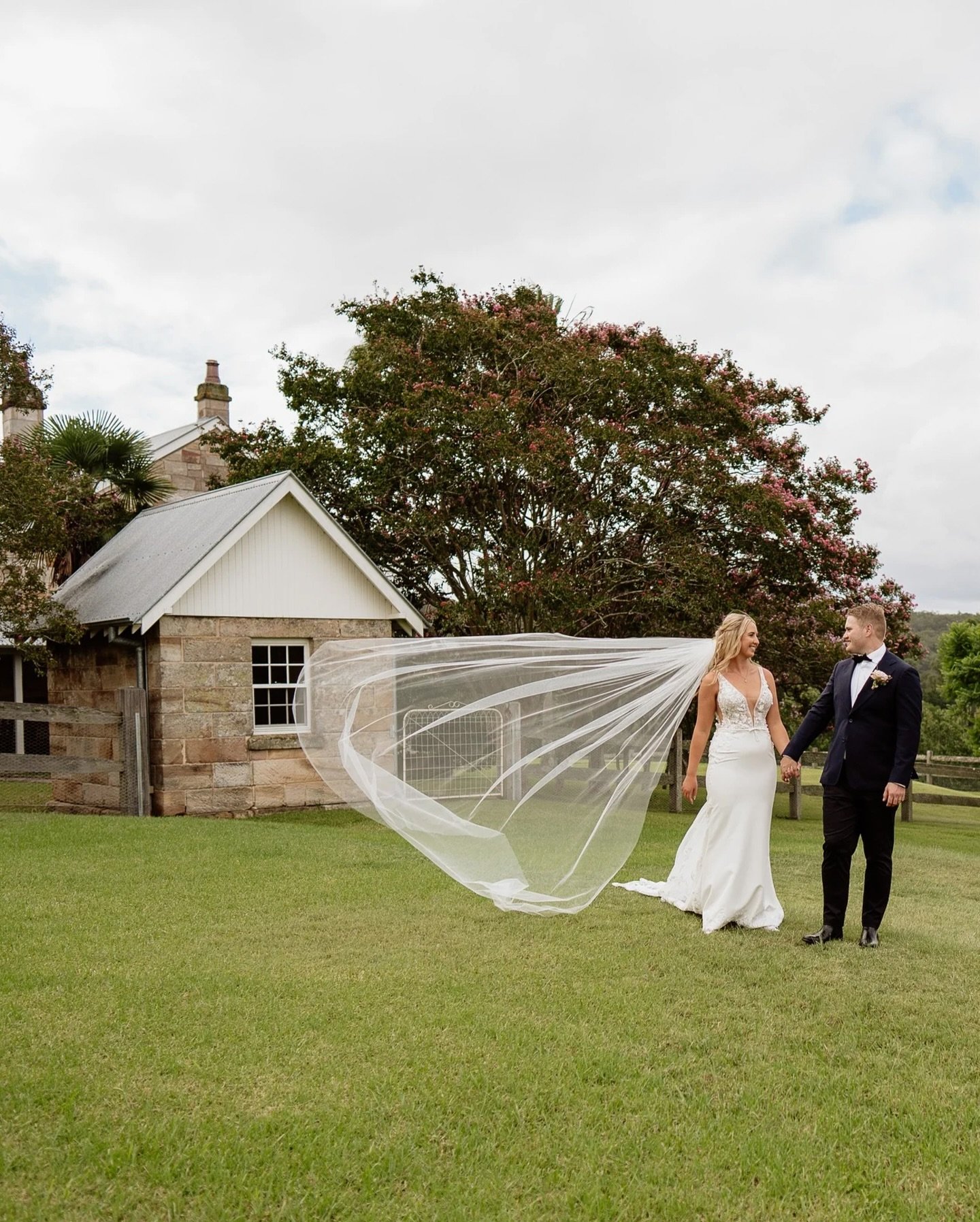 Stunning photos of Alana &amp; Tom by @chaysphelpsphotography. We can&rsquo;t recommend him highly enough. Easy to work with, a joy to be around and pretty darn handy on a camera 📷 

#weddingphotographer #weddingvenue #landscapephotography #farmwedd