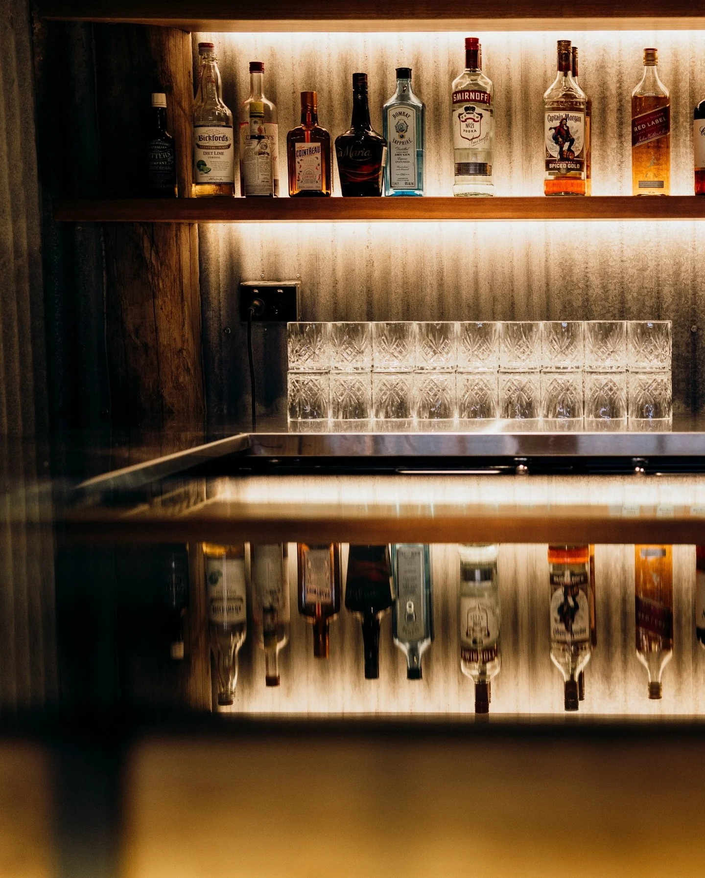 THE PACKING SHED BAR
What a spot, loved by our locals and adored by all the wedding guests we get through the doors. Full of stories and character- you&rsquo;ll never find run of the mill pieces at Lilburndale. They all come with that beautiful Hawke