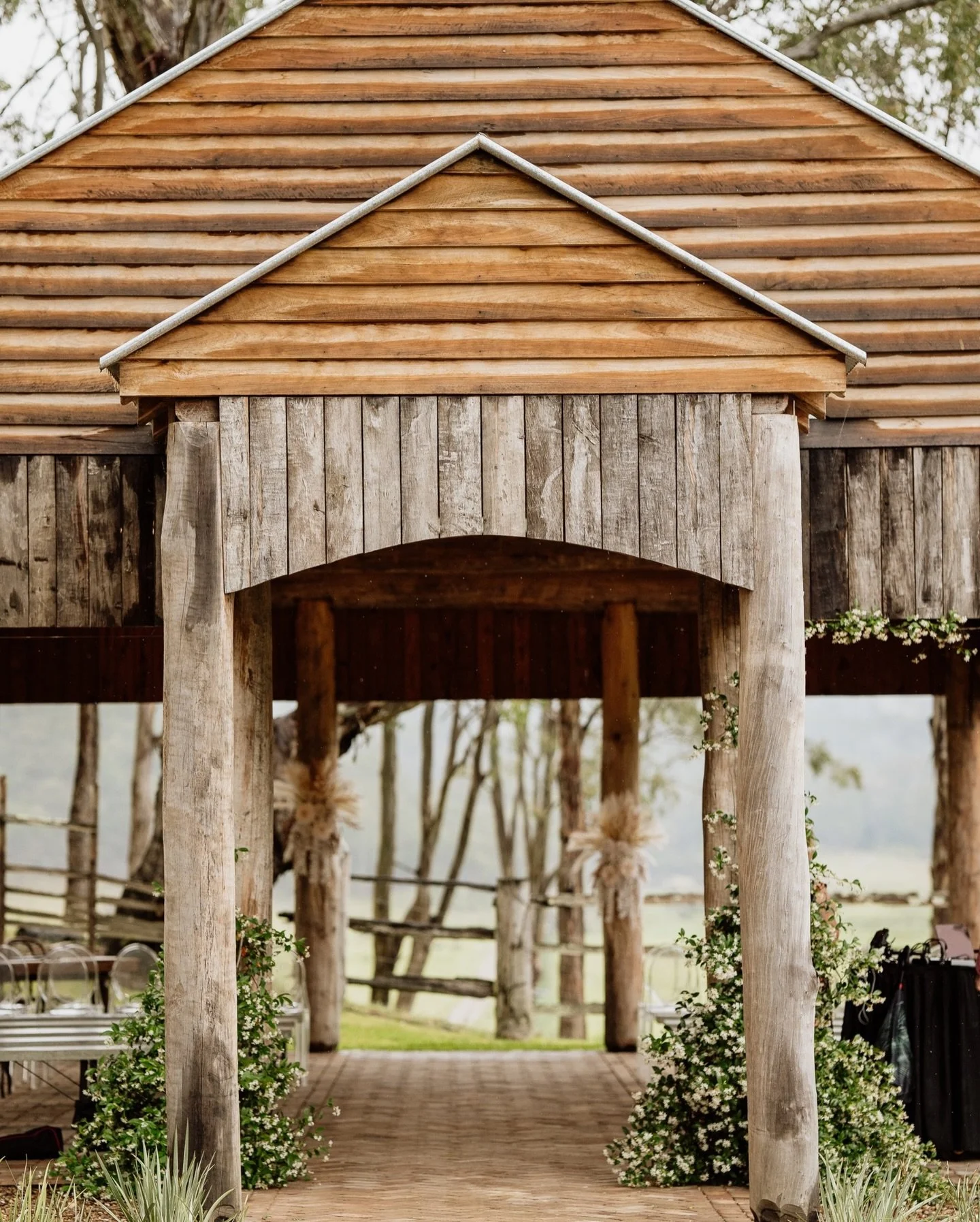 The Bush Chapel, in all her beauty for Maddie &amp; Ben&rsquo;s wedding Day. 
This space is our 2nd ceremony site along with our wet weather option. Overlooking the Lilburndale Valley it&rsquo;s pretty spectacular and definitely one of a kind 

#wedd