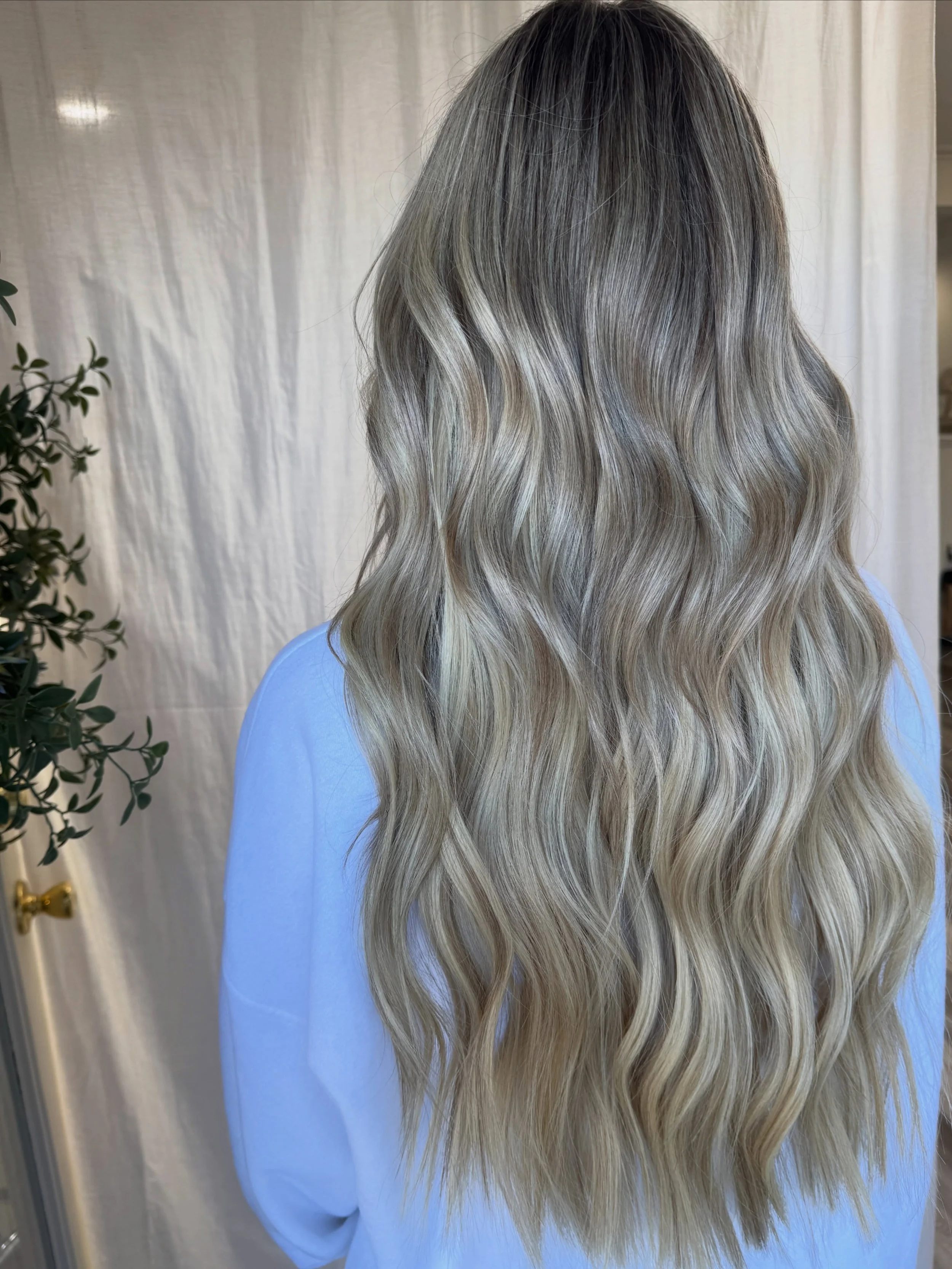 Can&rsquo;t believe I forgot to share this babe&rsquo;s wedding hair! Such a stunning bride with two rows of custom wefts 🤍💍
