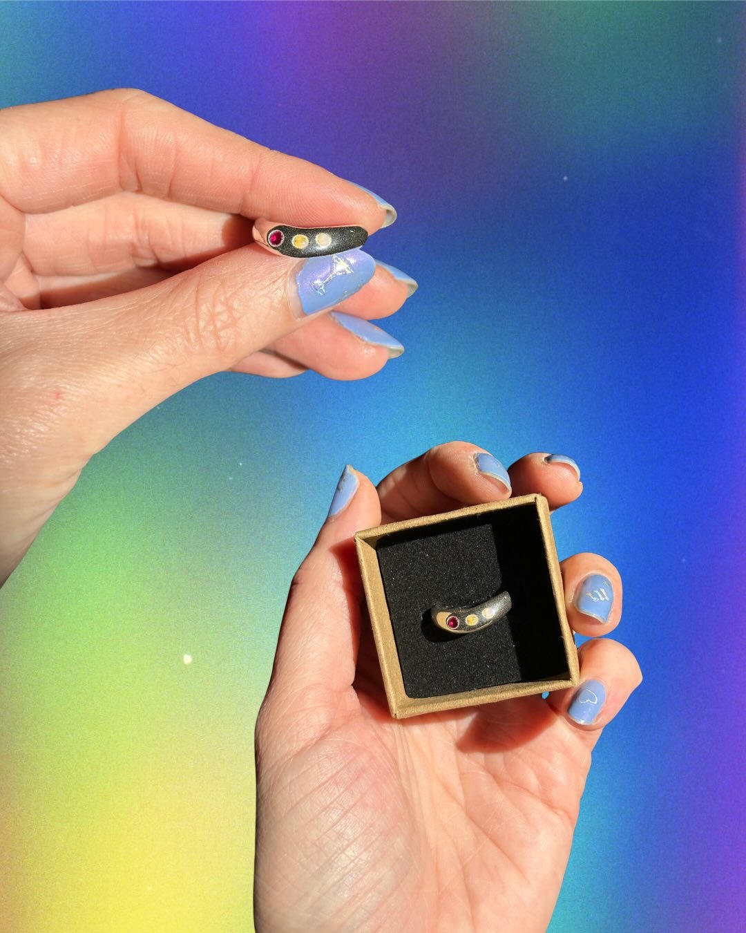 raffle highlight for ✩‧₊˚ 𝔟𝔲𝔫𝔡𝔩𝔢 𝔬𝔫𝔢 ‧˚₊✩

✰ @pogonacreates pure silver clay ring with ruby and opals

✰ @goopybananaco LA &agrave; la goopy 11x17&rdquo; print 

✰ @natandrewson stickers

✰ @clumsy.world stainless steel celestial earrings

H