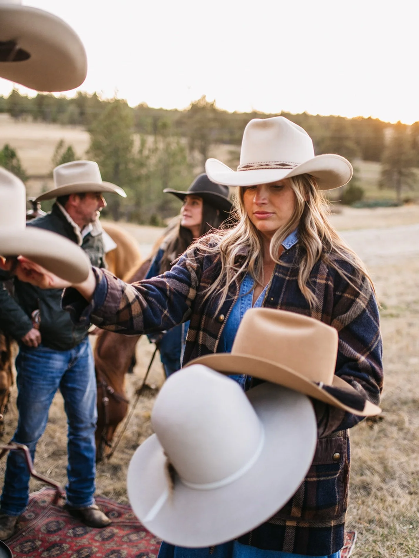 Oh, Lea. You wear all the hats. 
•
#djameshats #customhat #montana