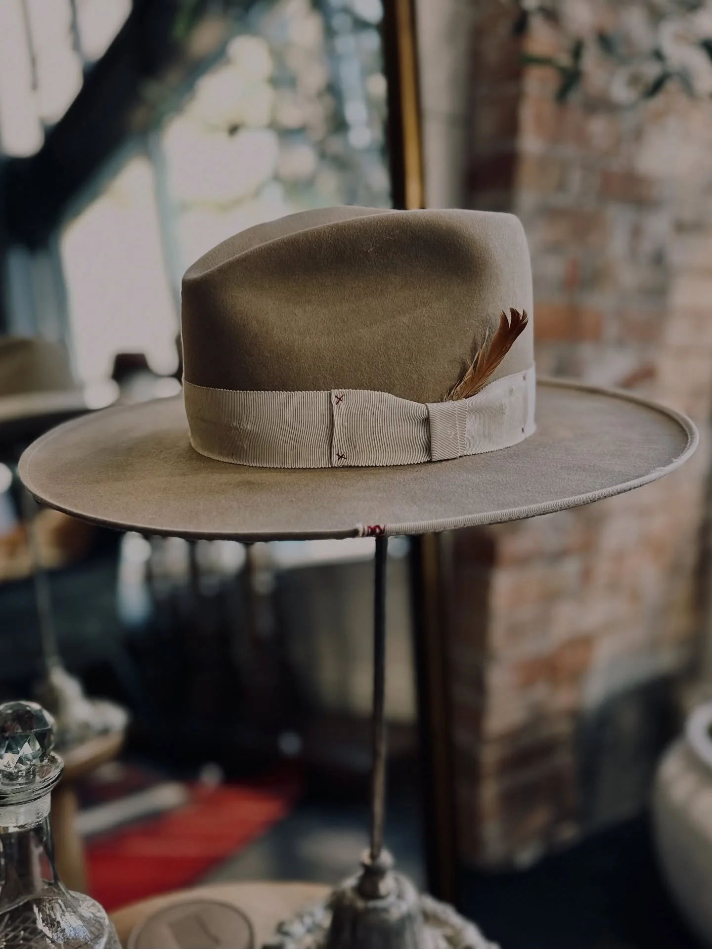 Here’s a flat brim for ya.
•
#djameshats