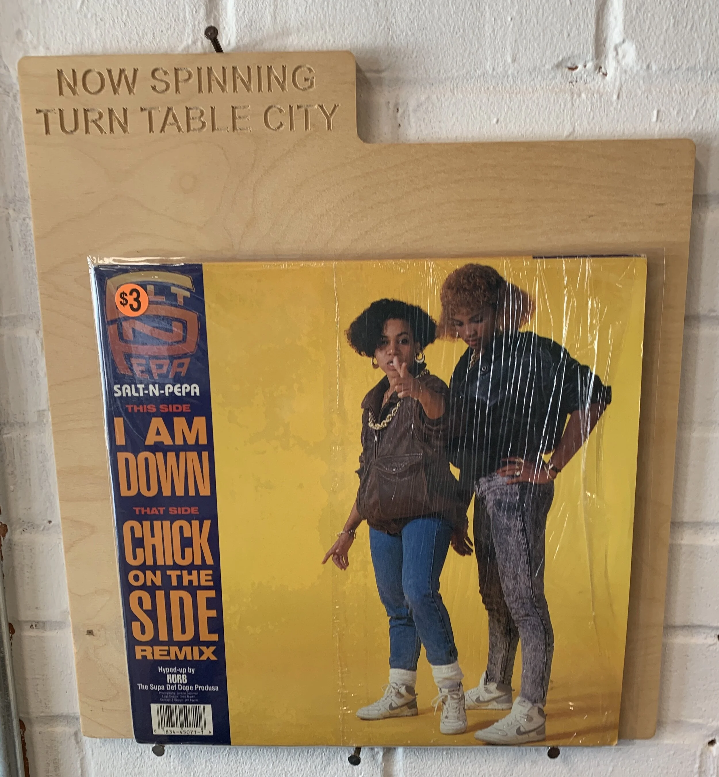 Salt &amp; Pepa- I Am Down/Chick On The Side (Used)