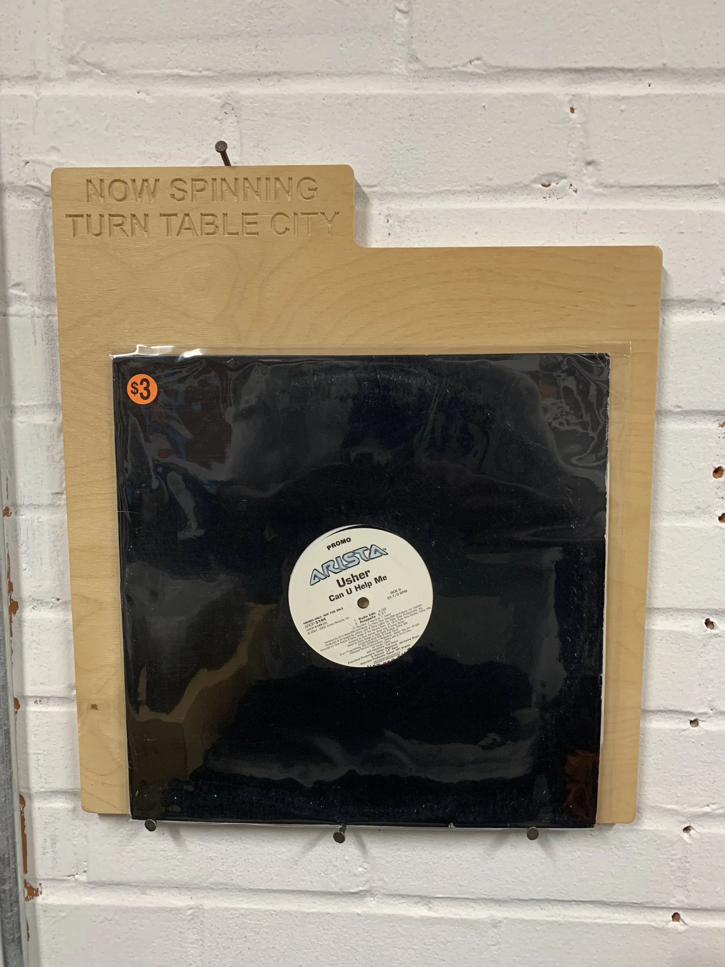 Usher- Can U Help Me (Used)