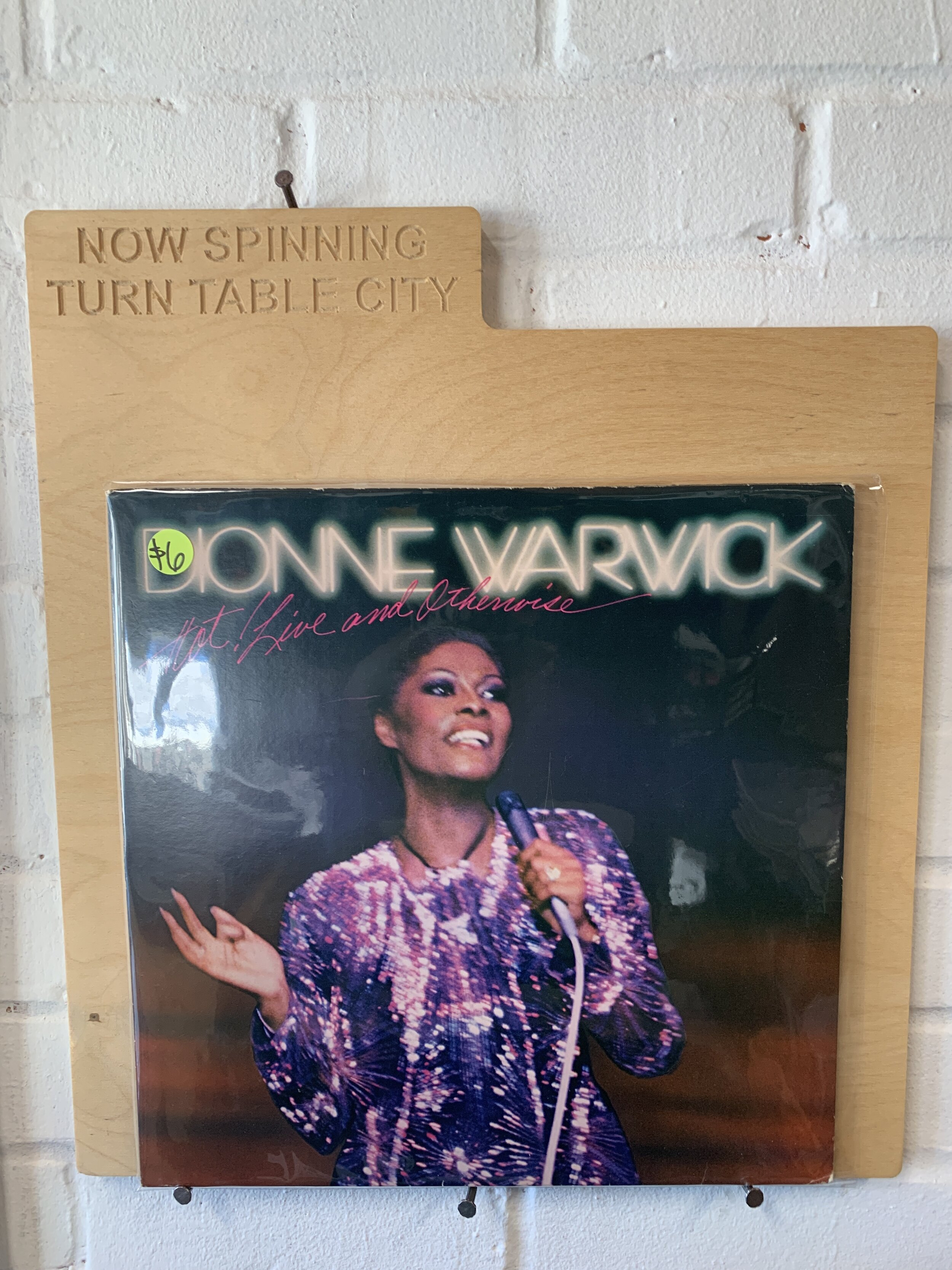 Dionne Warwick- Hot, Live, & Otherwise (used)