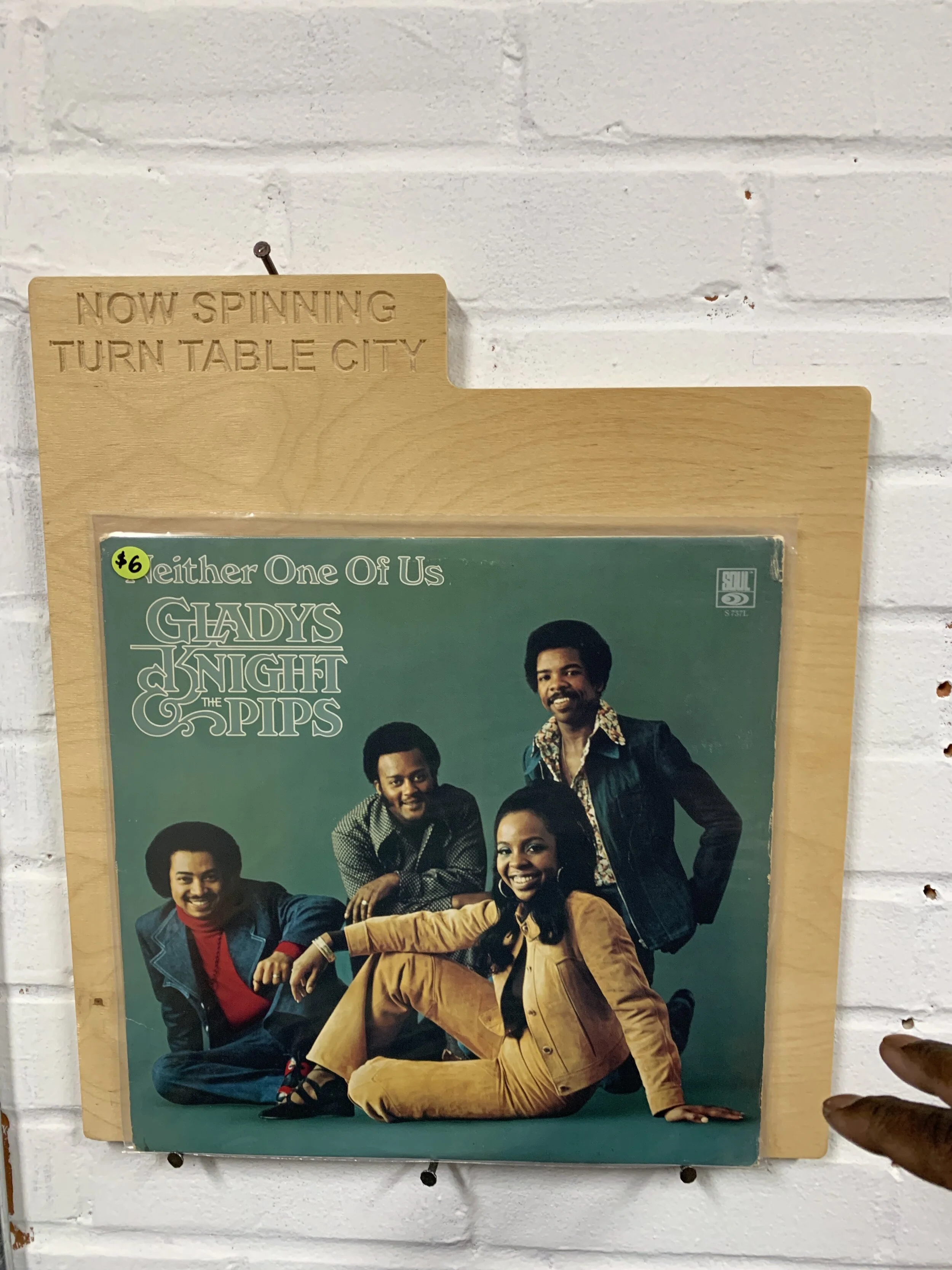 Gladys Knight & The Pips- Neither One Of Us (used)