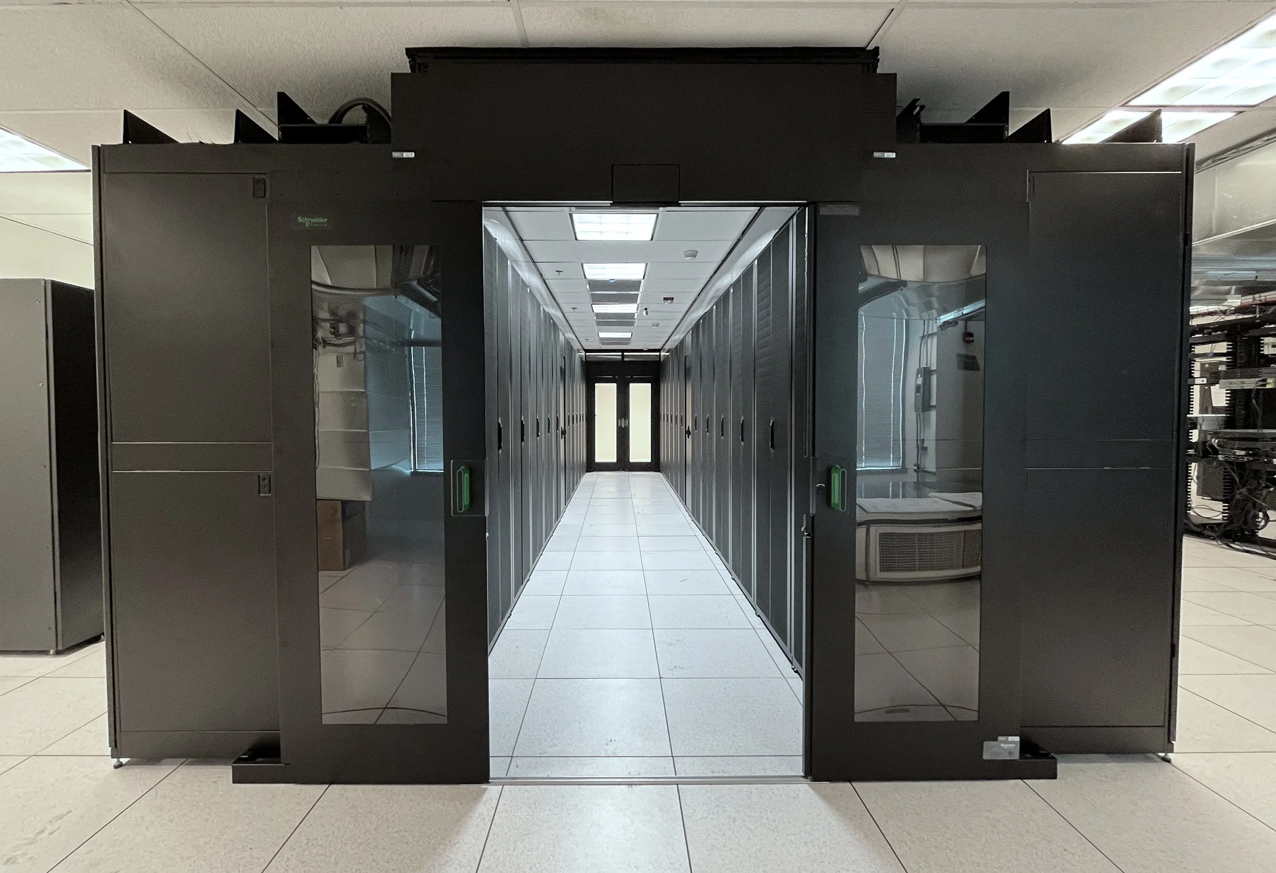 CEG upgraded the data center at the California EPA Headquarters building in Sacramento, CA.