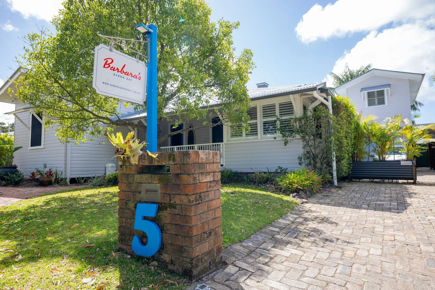Front of House - 5.jpg