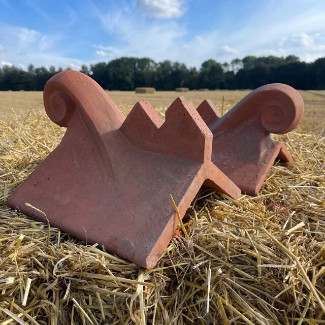 Dragon Terracotta Roof Finial Set — Wink&Beam