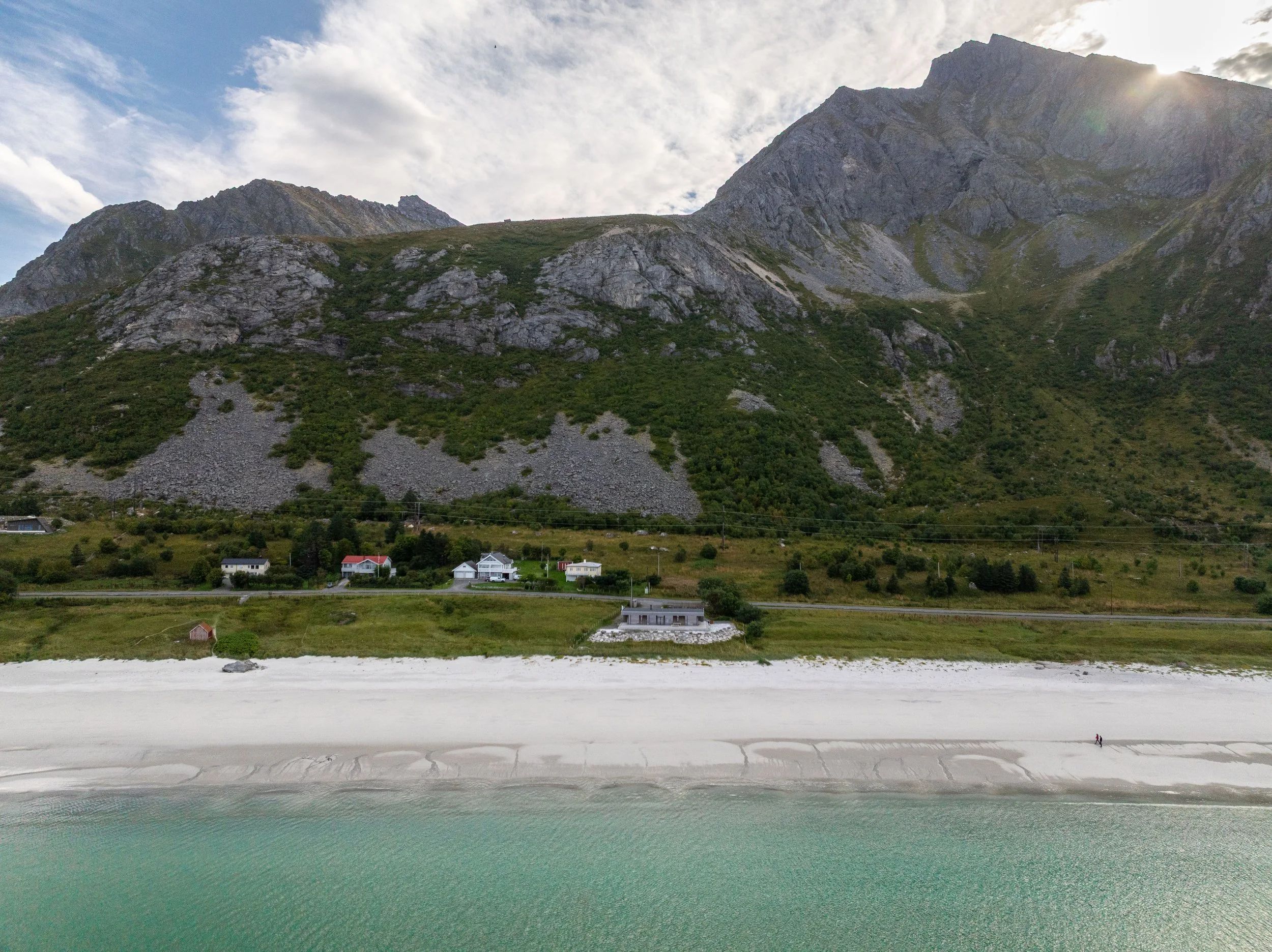 drone_Lofoten_apartments-4.jpg