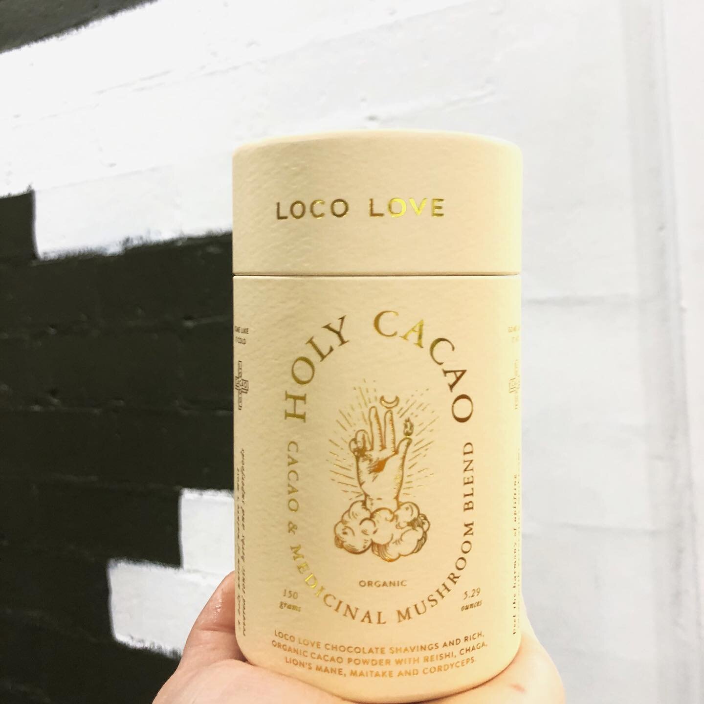 🍄 LOCO LOVE cocao &amp; medicinal mushroom blend...😍 
Their cocao powder is certified organic &amp; fair trade, it is grown on sustainable small farms in Peru. 

Add to your choice of warm milk &amp; feel the amazing potential benefits...
🍄Increas