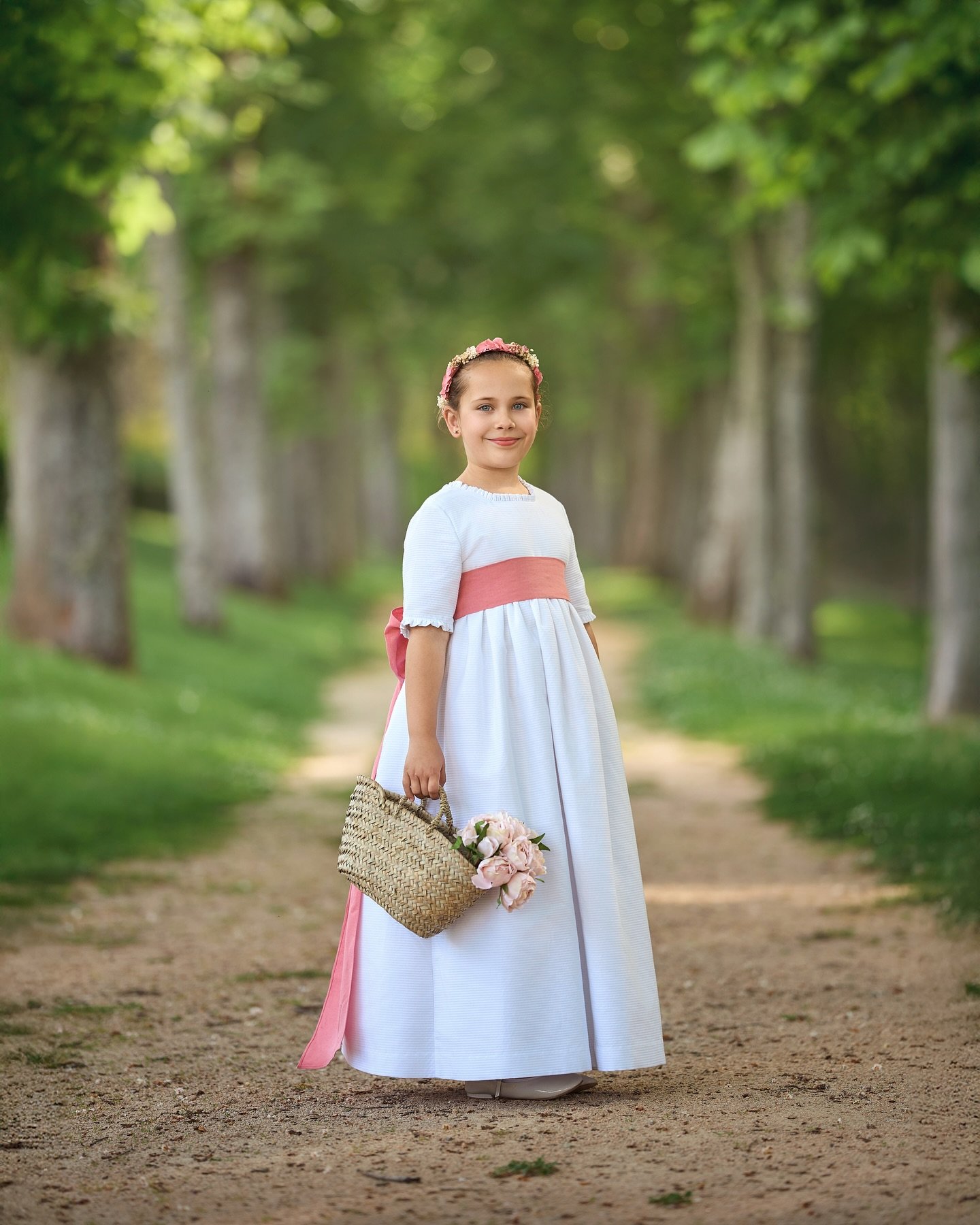 Alba &hearts; Retratos con Alma

La Primera Comuni&oacute;n es un momento &uacute;nico, lleno de emoci&oacute;n y esperanza.
Un d&iacute;a que se vive con ilusi&oacute;n&hellip; y que merece ser recordado para siempre.

No se trata solo de hacer foto