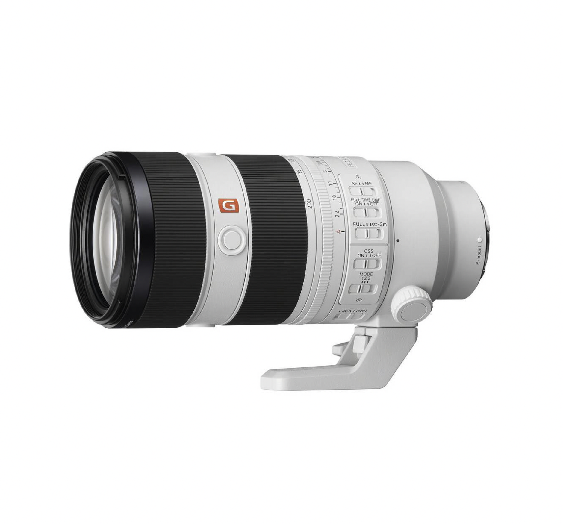 Sony 70-200 mm gm II es uno de mis grandes aliados cuando fotografío familias en exteriores. Su rango focal me permite pasar de un retrato más cercano a una escena familiar sin tener que acercarme ni interrumpir lo que está sucediendo.

Su enfoque es