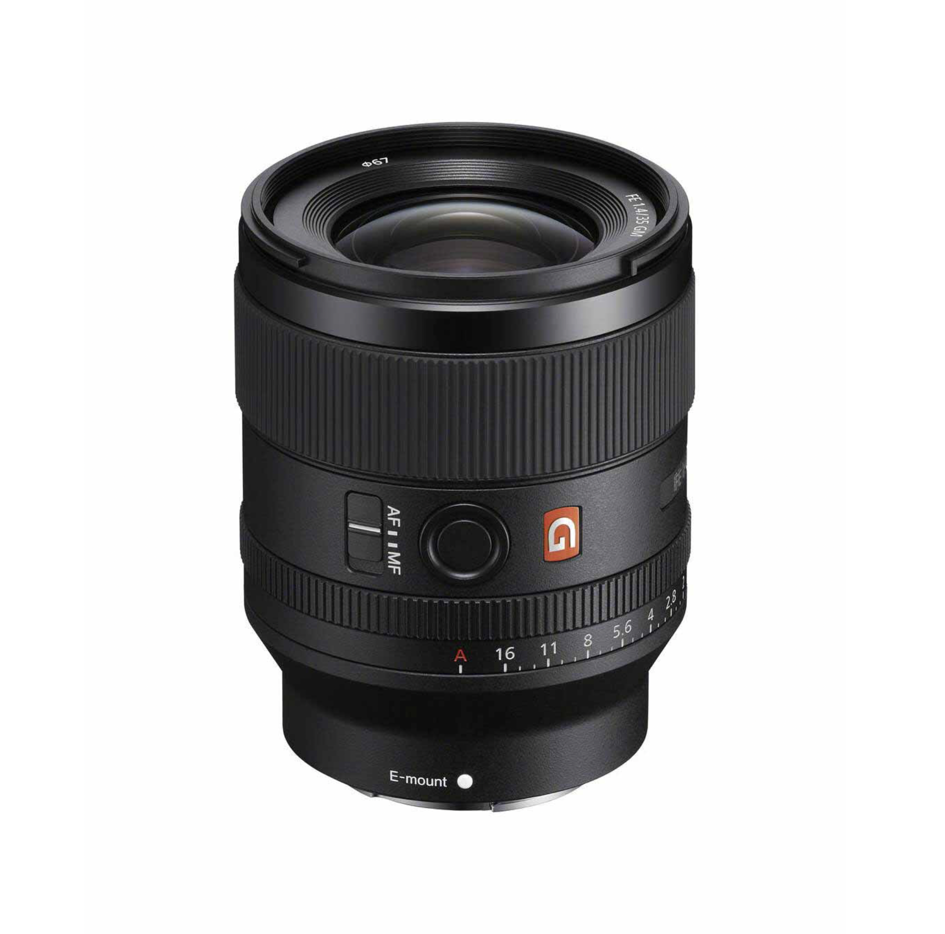 sony 35 mm 1.4 es mi objetivo elegido cuando quiero hacer retrato en ambiente, porque me permite contar mucho más que un rostro: incluir el entorno y hacer que también forme parte de la historia.

Es una focal que me ayuda a crear imágenes más narrat