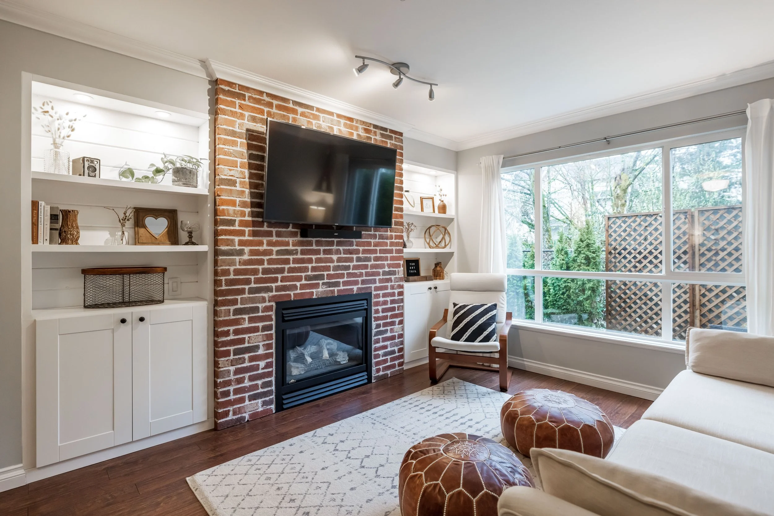 105 Ashley Kasper 6154 184a Street Surrey46.jpg