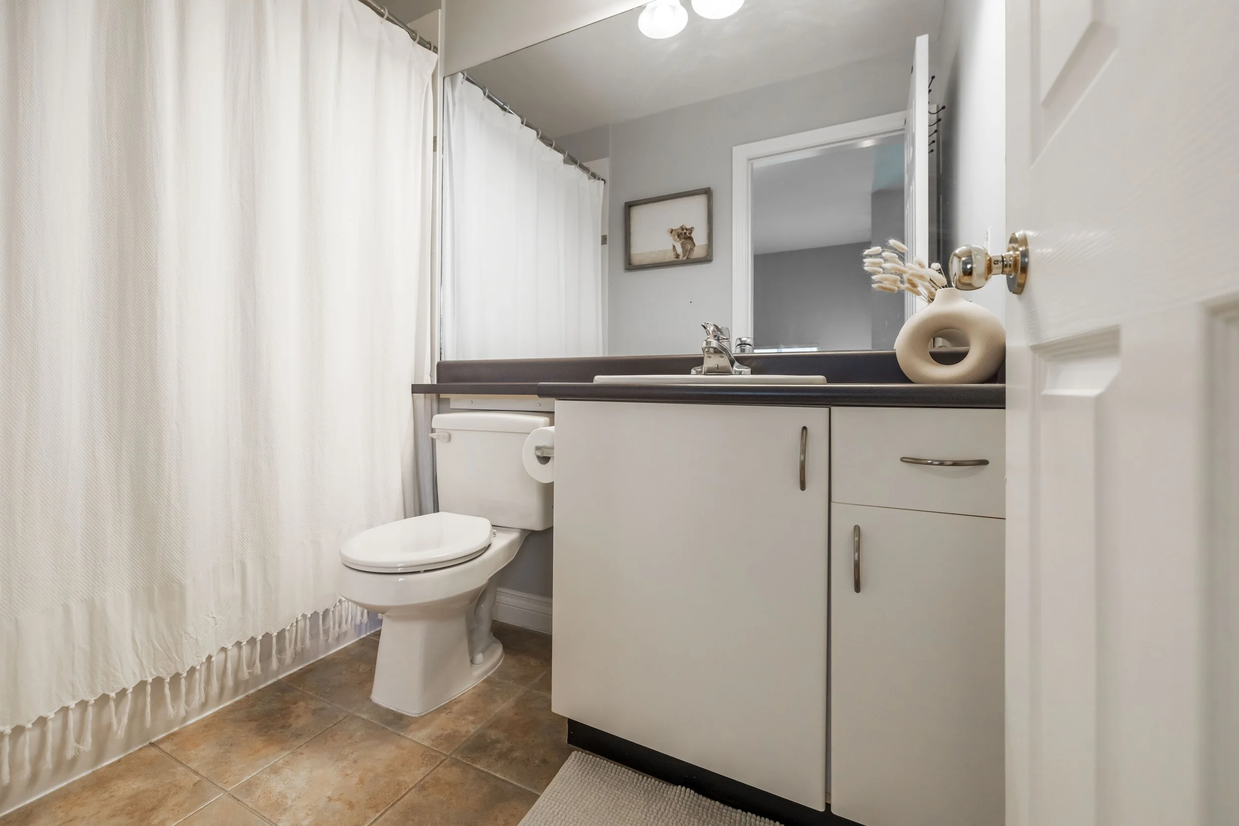 105 Ashley Kasper 6154 184a Street Surrey40.jpg