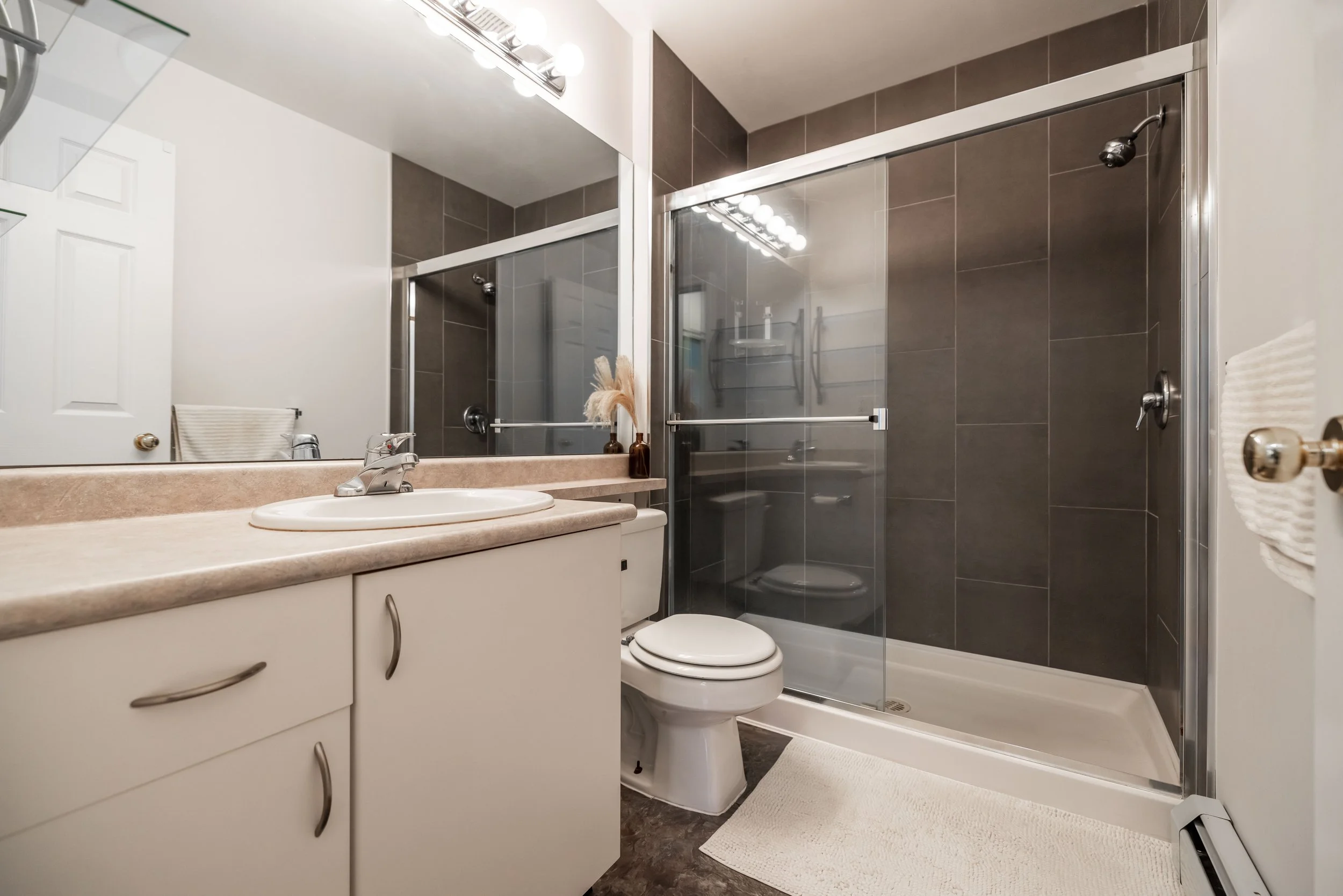 105 Ashley Kasper 6154 184a Street Surrey34.jpg