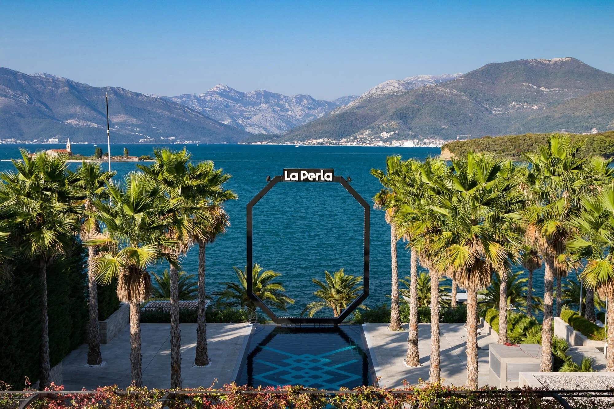 Tivat. Durasevici. LA PERLA..jpeg