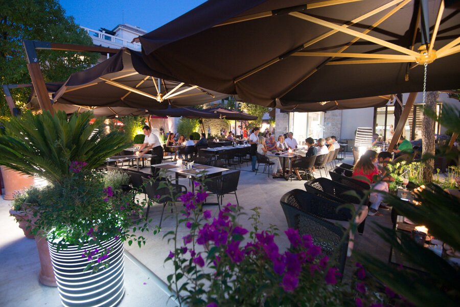 Tivat. Porto Montenegro. LA PIAZZA.14.jpg