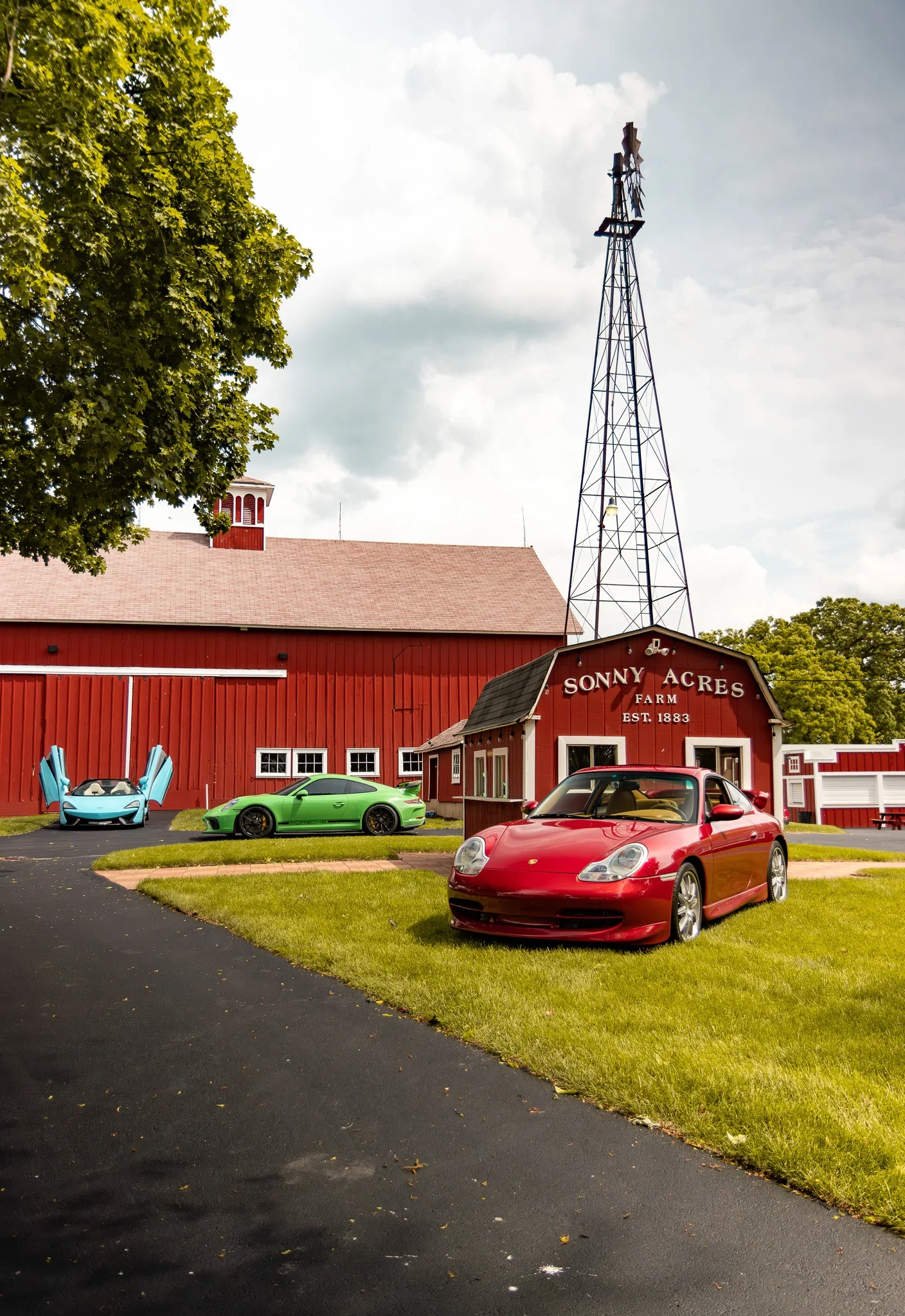 Supercars at the Farm Sunday: Sonny Acres Farm