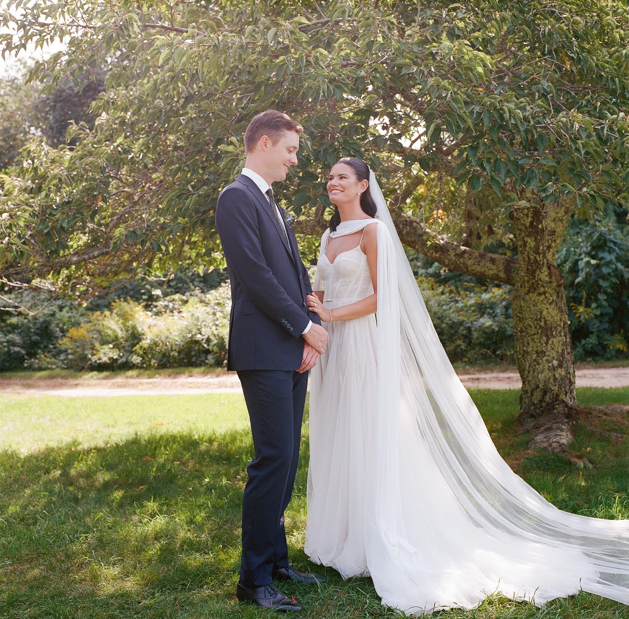 K&MWeddingPreviewCover_IsabellaChimes 2.jpg