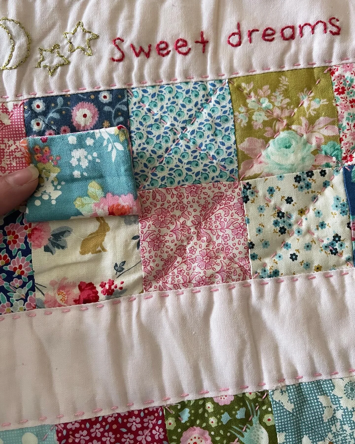 Traveler Quilt Beginner friendly quilt pattern — Sweet Little Quilts