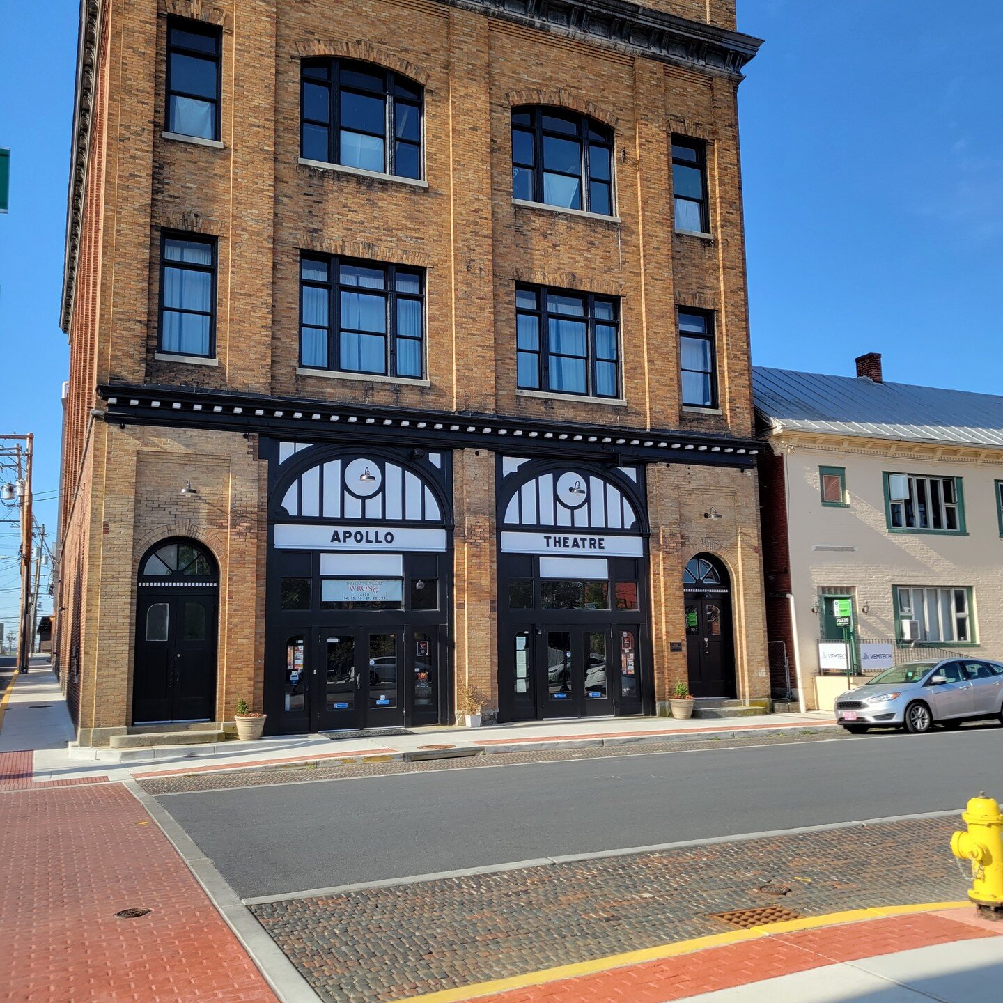 The historic Apollo Civic Theatre located at 128 E Martin St is an early movie theatre building that was designed by architect Reginald Geare and built in 1913. Learn more about the Apollo Civic Theatre history at 
The historic Apollo Civic Theatre l