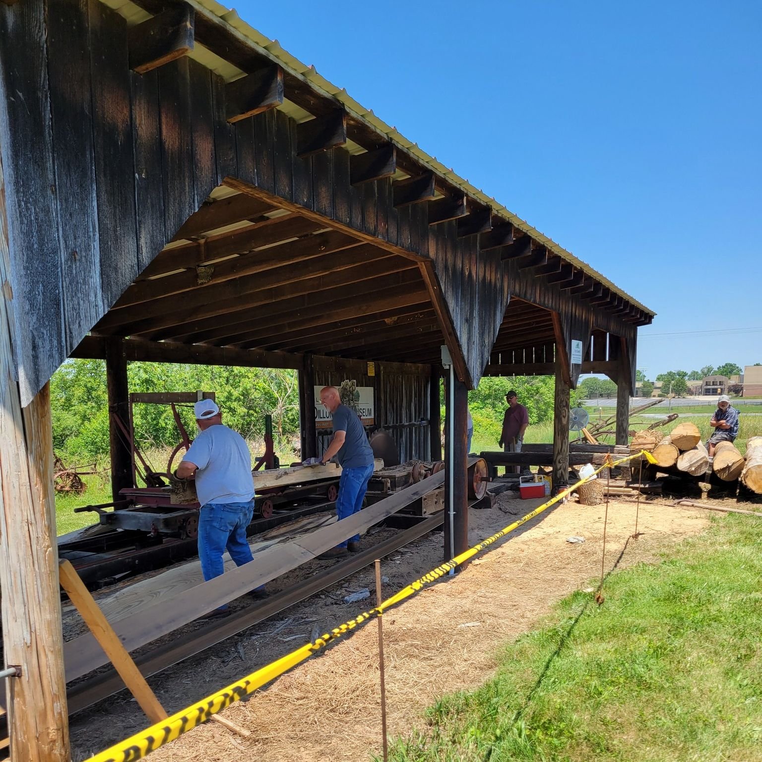 Check this out! This is part of the saw shop at the Dillon Farm Museum. Save the date for June 1st and 2nd for their Spring Show. Visit https://www.dillonfarmmuseum.org/ for more information.

#museummonday #visitmartinsburgwv #berkeleycountywv #almo