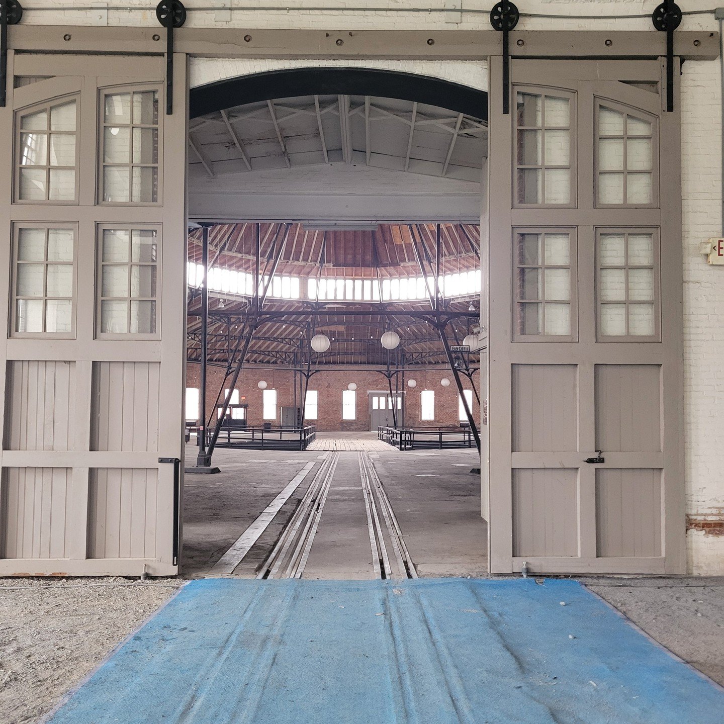 Martinsburg Roundhouse.

Plan to visit them on Saturdays for the Martinsburg Farmers Market at the Roundhouse. Visit https://www.roundhousewv.com/events for more information.

#MuseumMonday #visitmartinsburgwv #berkeleycountywv #almostheaven