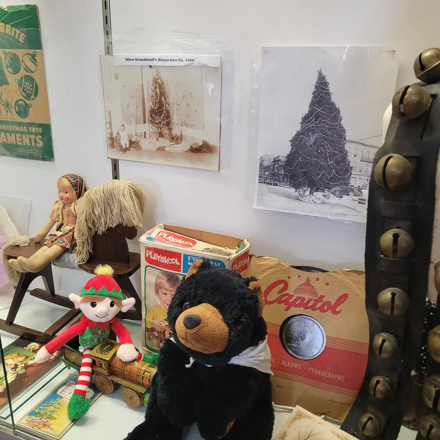 Marti wanted to share his friend, Elf, that appears at the Visitors Center this time of year. You never know where Elf will appear. This morning, he was found in one of the exhibits. 

#martionthemove #holidayshenanigans #visitmartinsburgwv #berkeley