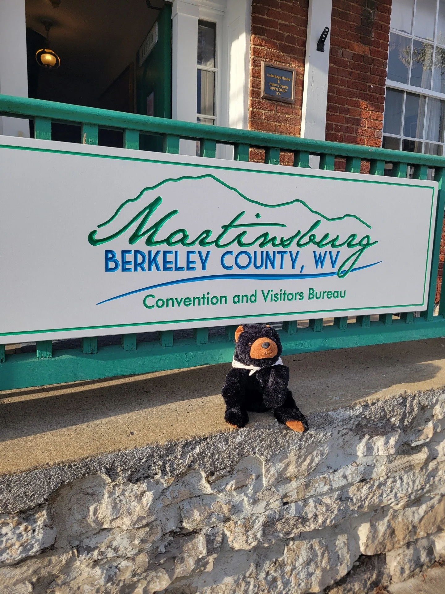 Marti is enjoying the sunshine and spring weather. While you are visiting Martinsburg, WV stop by the visitors center located at 126 E Race St. 

Visit travelwv.com for more information. 

#visitmartinsburgwv #berkeleycountywv #martionthemove