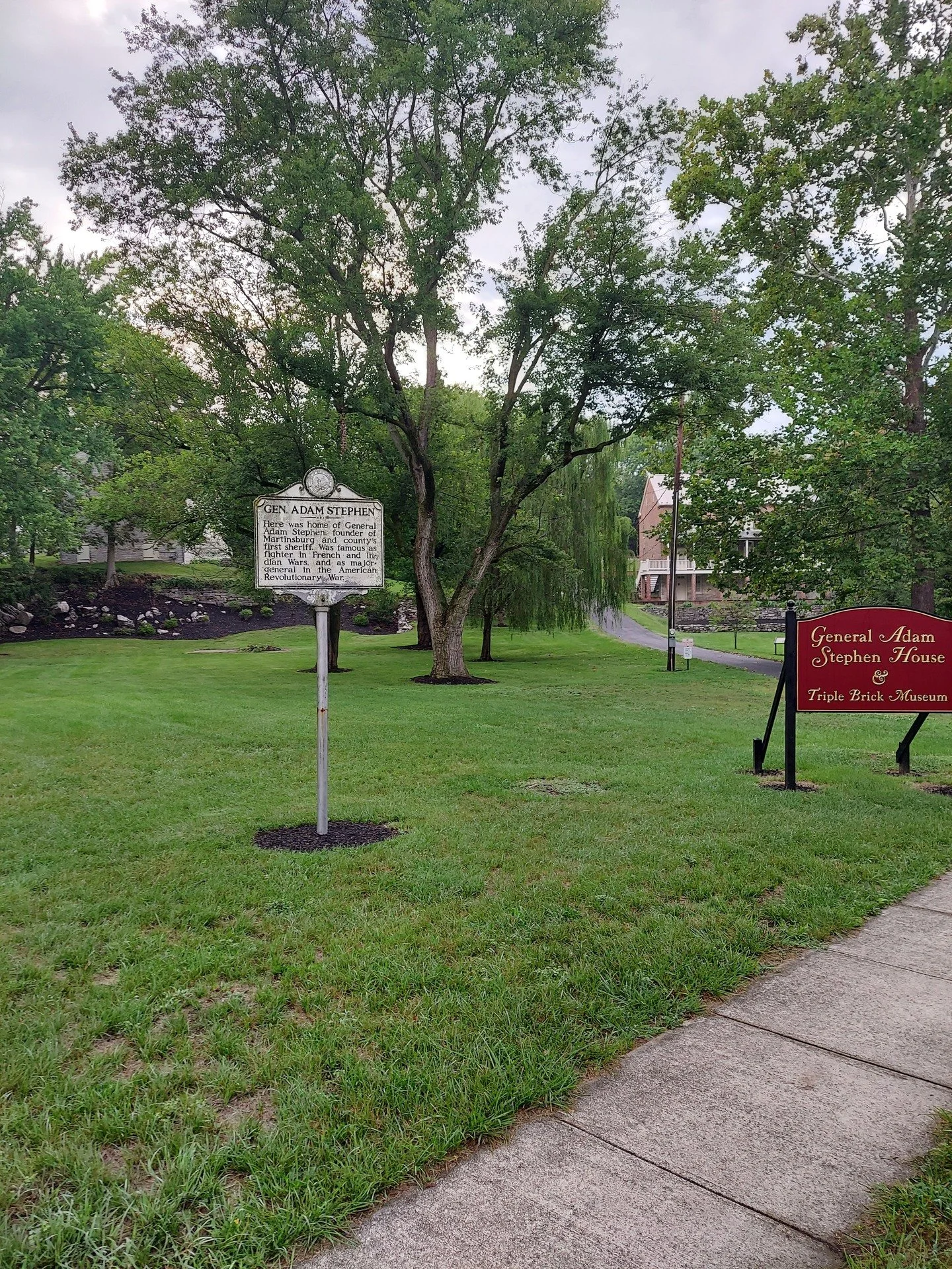 While visiting Martinsburg, WV, add a stop to visit the General Adam Stephen House and Trible Brick Museum. Both are open Saturday 10- 5 and Sunday 12 - 5 until the end of October. 

#visitmartinsburgwv #berkeleycountywv #MusuemMonday