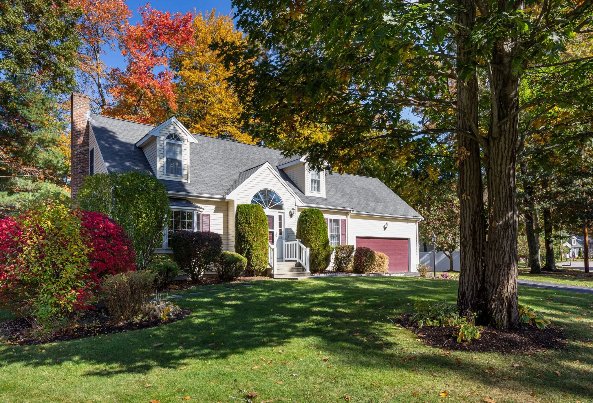 35 Buena Vista Dr, Attleboro, MA