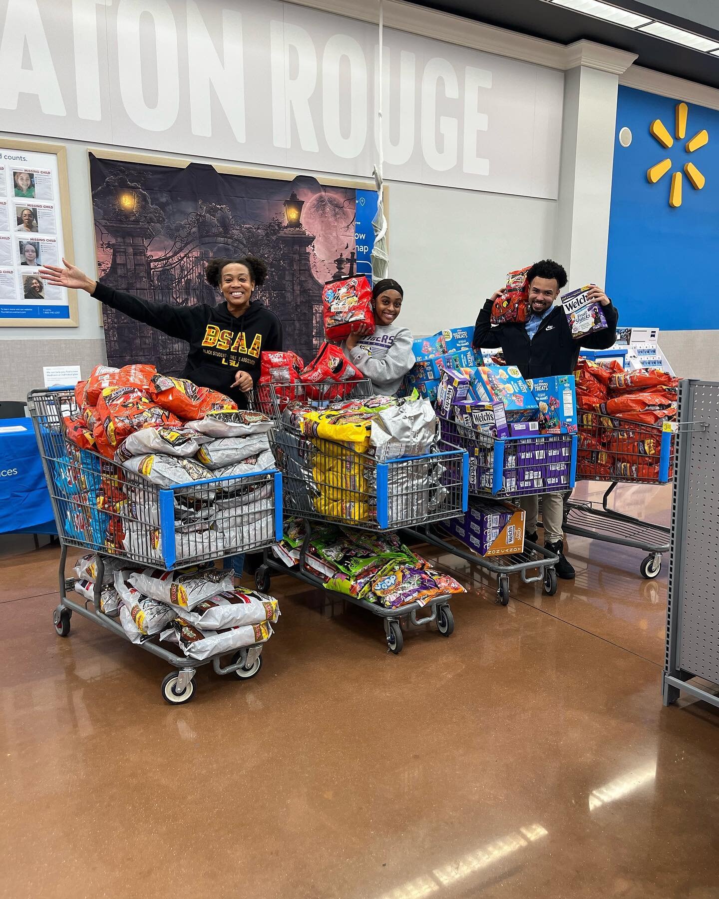 Walmart wasnt ready for us! Stocking up for BOOzar on Sunday!! #halloween