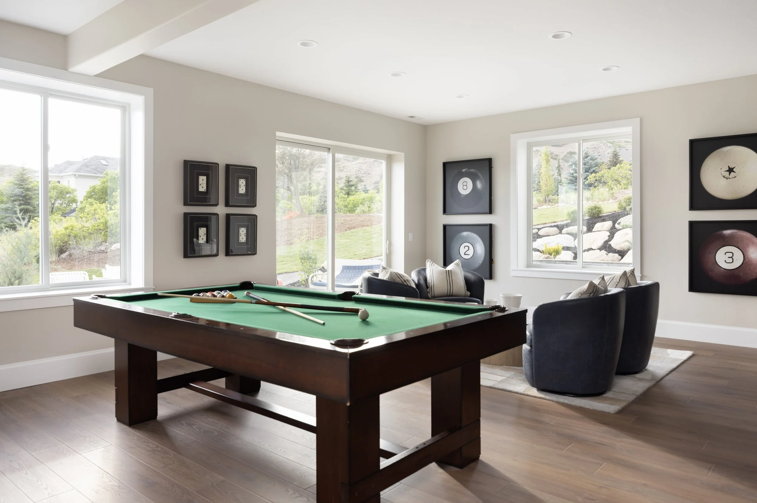 11-alpine-basement-game-room.jpeg