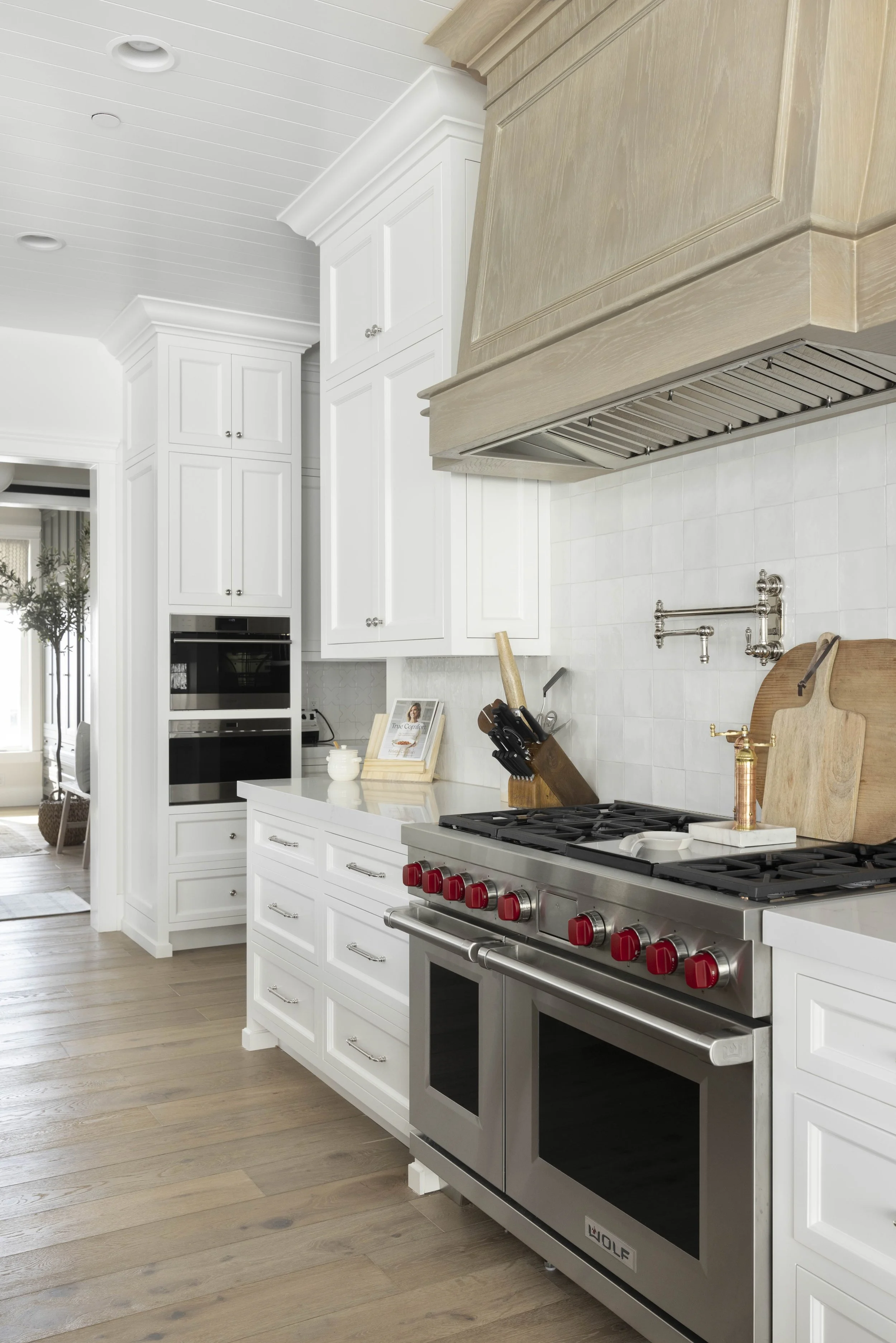 gmc-kitchen-butler-pantry.jpeg