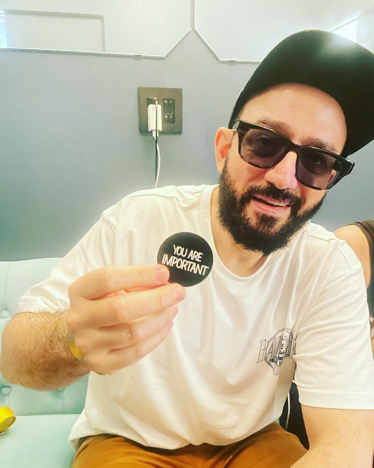 @hatiras reppin&rsquo; the black you are important sticker! 🖤
