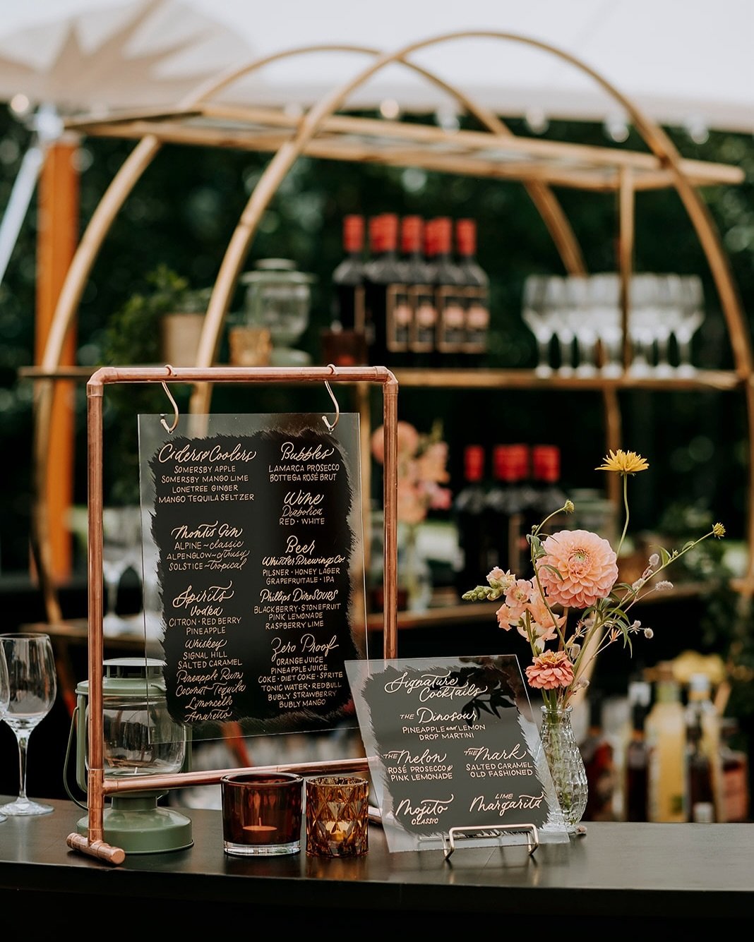 Raise the Bar with Edge! ✨🍹
⠀⠀⠀⠀⠀⠀⠀⠀⠀
From craft cocktails to custom drink menus, our bar services bring the perfect pour to every event. Whether it&rsquo;s a wedding, corporate event, or private party, we serve more than just drinks &mdash; we serv