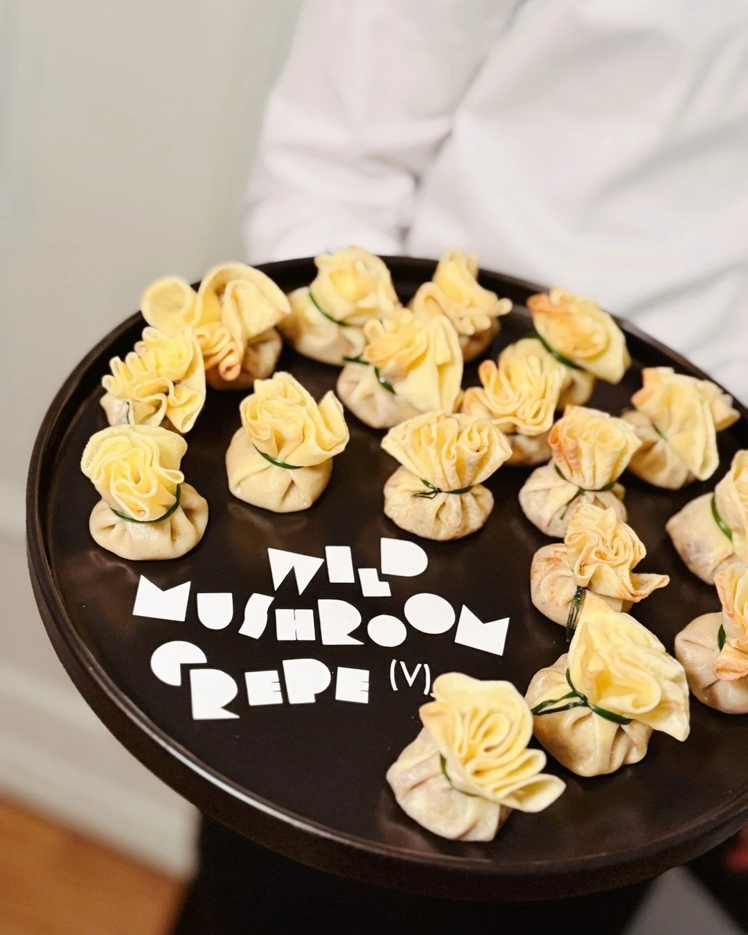 When it comes to culinary signage and custom labels, Edge does not play.
If it&rsquo;s part of the food experience, it has to look as good as it tastes. 😌✨

For the HCMA event, we pulled the invitation font as our creative spark &mdash; and from the