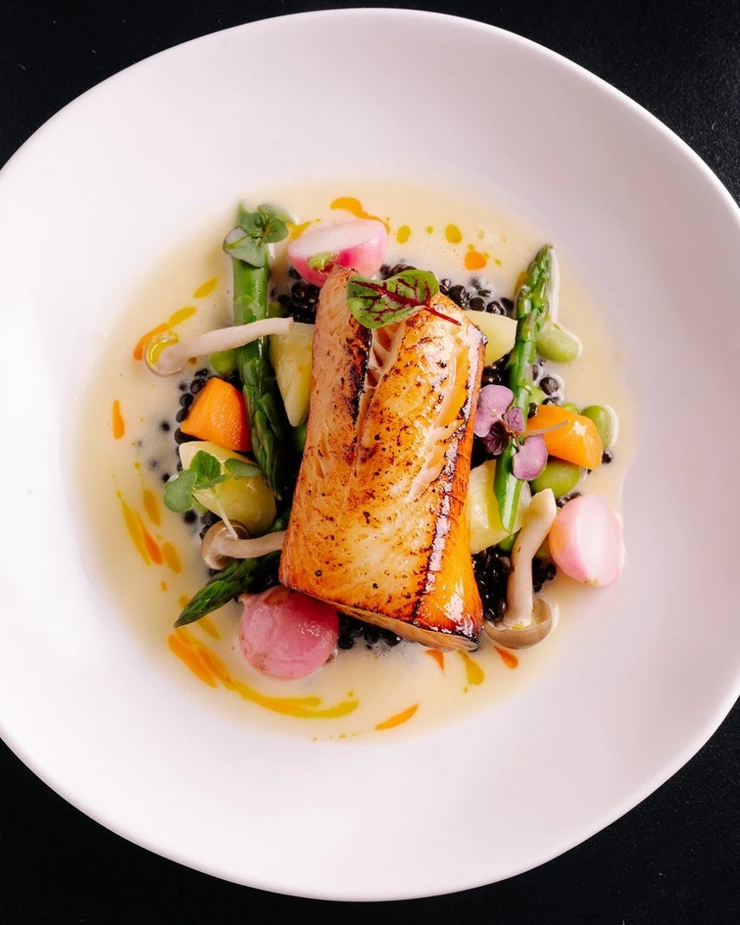 ✨ New on the Menu ✨​​​​​​​​
​​​​​​​​
Meet your new obsession: Soy Sake Sablefish 😍​​​​​​​​
Perfectly glazed, melt-in-your-mouth sablefish paired with earthy beluga lentils, savory shimeji mushrooms, crisp asparagus, and sweet heirloom carrots&hellip