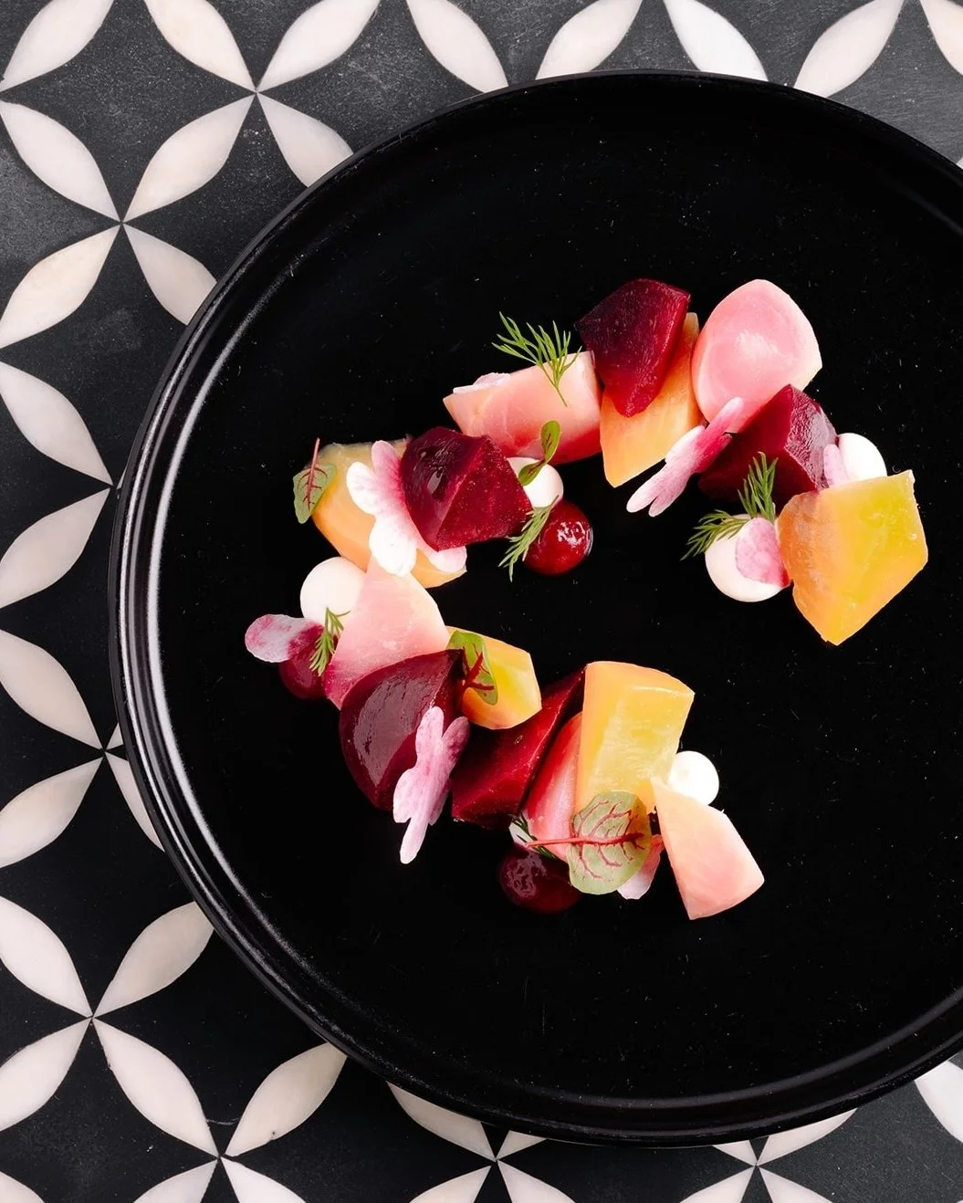 💜🥗 Beet goes on.

Meet our Beet Citrus Salad &mdash; a little earthy, a little zesty, and fully stealing the spotlight ✨

Roasted &amp; pickled heirloom beets layered with silky beet emulsion, crisp radish, whipped ch&egrave;vre cream, and fresh di