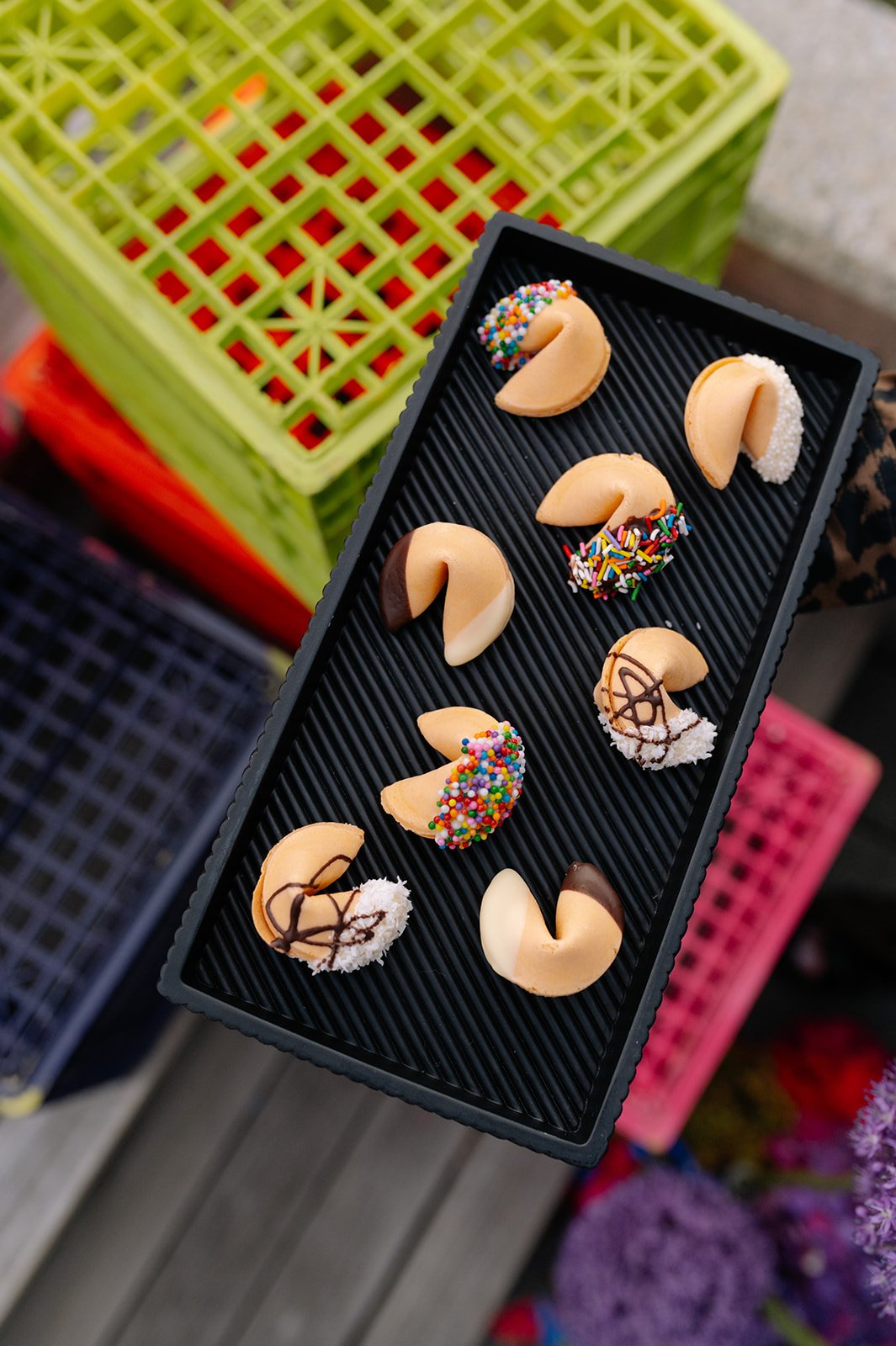 We&rsquo;re very serious about dessert.
Well&hellip; serious about making it seriously fun. 🍭✨

We LOVE creating playful, unexpected, totally custom sweet treats for our clients &mdash; because why should dessert ever be the boring part?

Choose fro