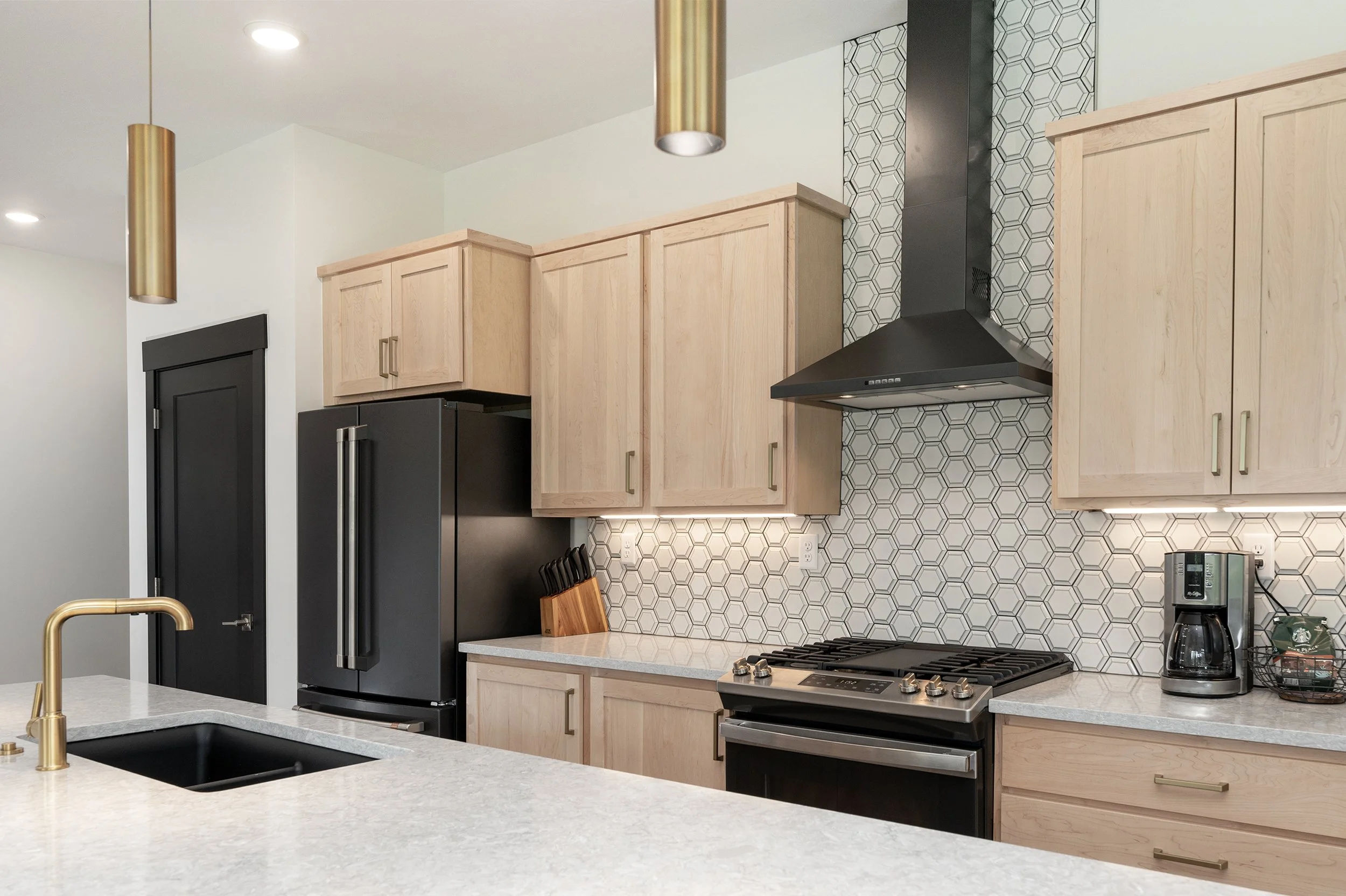 1102 Timber Fox Pic 19.jpg