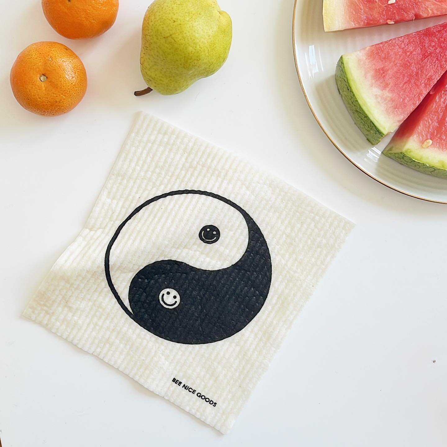 Clean up any mess in style with our Swedish sponge cloths?  Looking to replace paper towel to soak up spills?  Check out our adorable prints!
.
.
.
.
.
#sweden #yinyang #eco #ecofriendly #biodegradable #greenliving #green #cool #pretty #instadaily #b