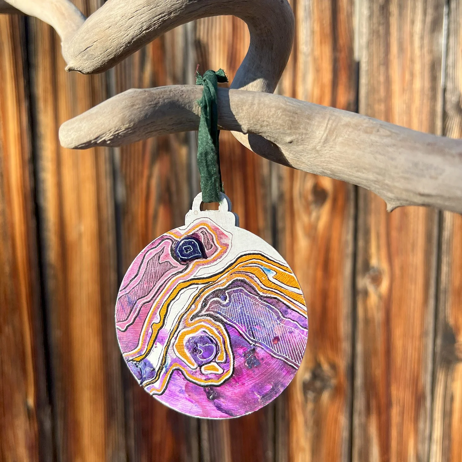 Palette Cleanse Ornament 056