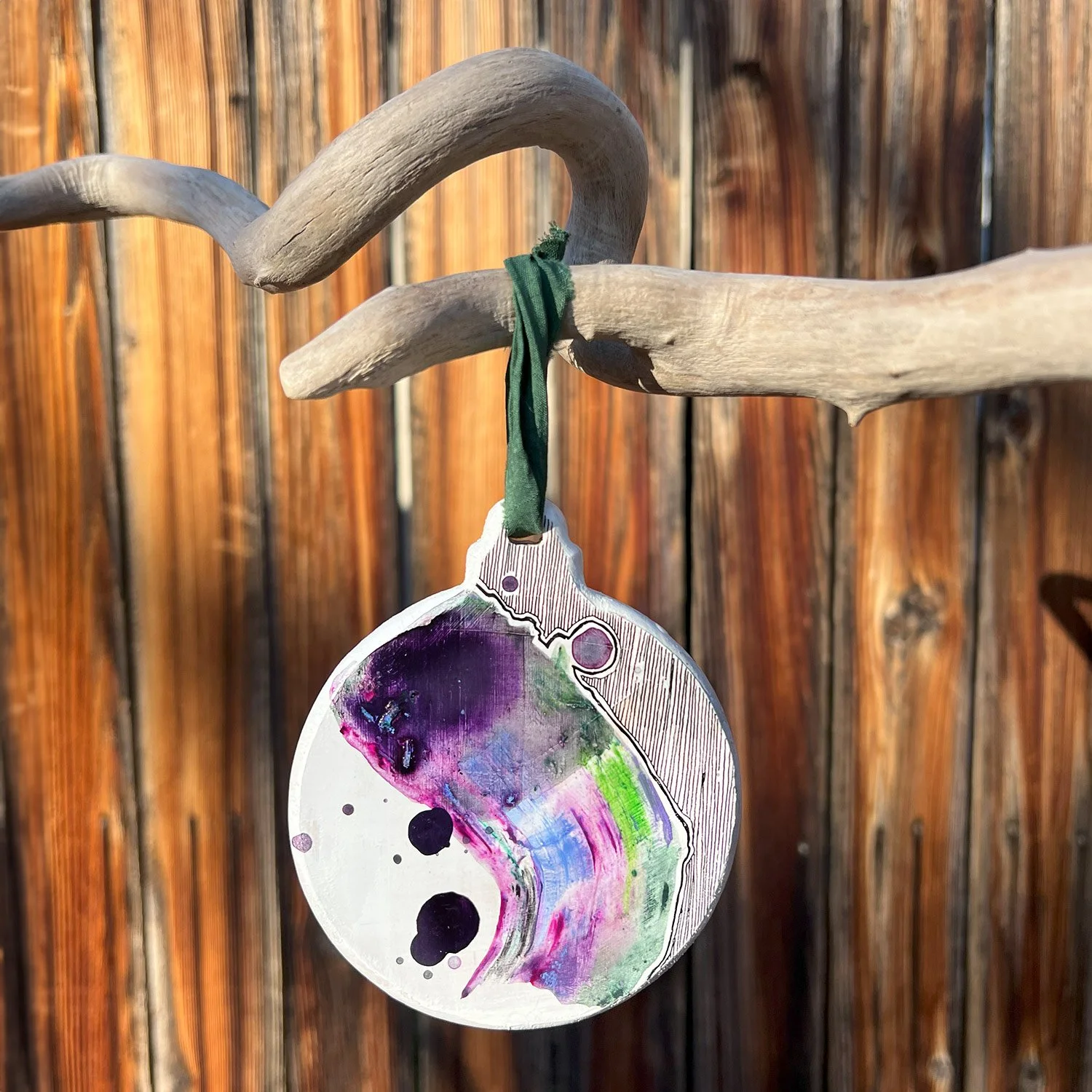 Palette Cleanse Ornament 041