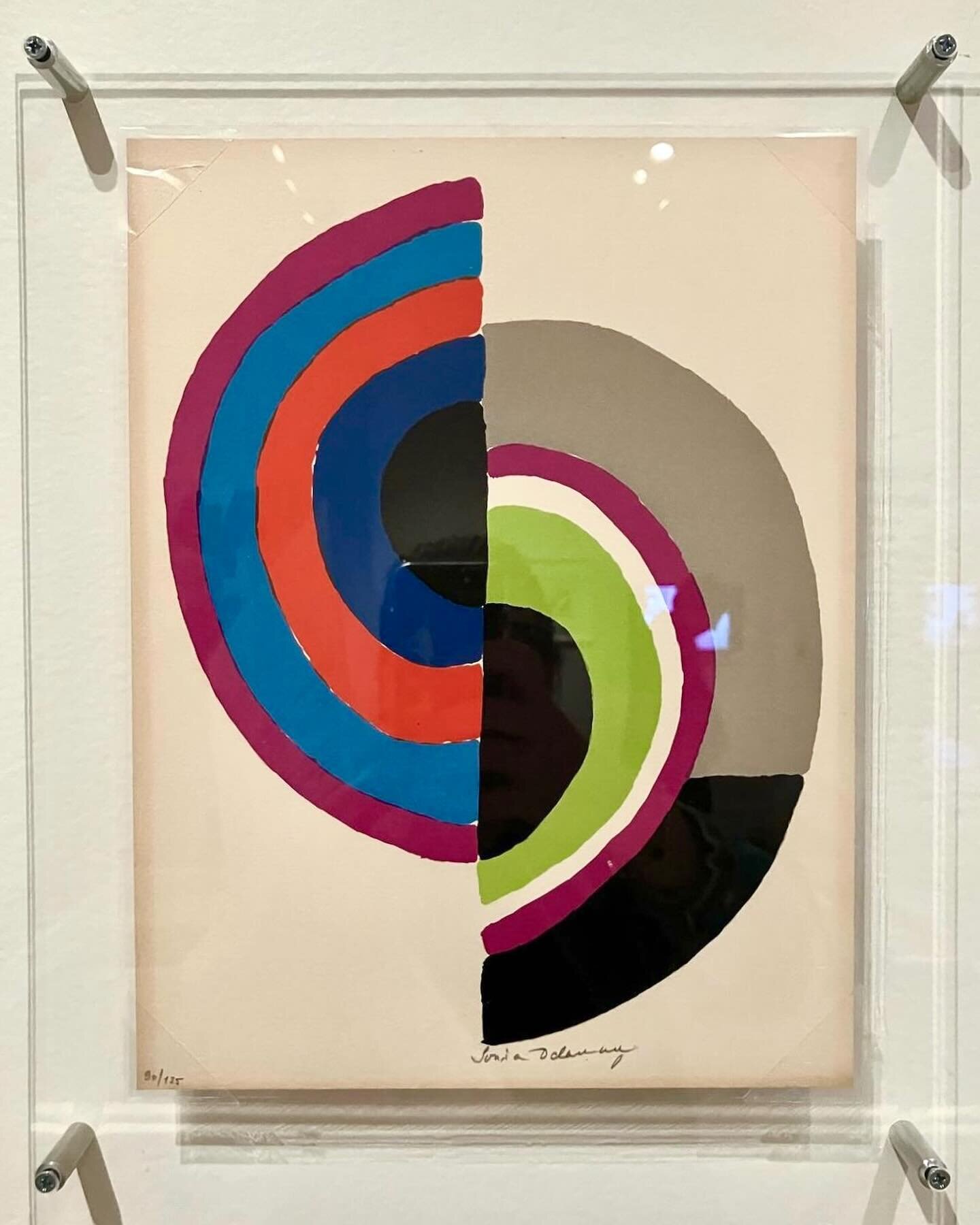 Wonderful colour and graphics by Sonia Delaunay shown at @bardgradcenter via @cristina_buckley 
 
Sonia Delaunay (1885 -1979) was born into a Ukrainian Jewish family. She created groundbreaking textiles, clothes and paintings with bold patterns in vi